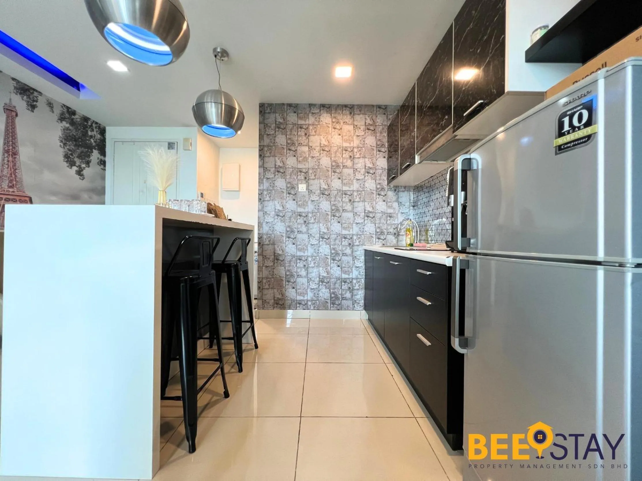Kitchen or kitchenette in The Scott Garden Kuala Lumpur by BeeStay Management
