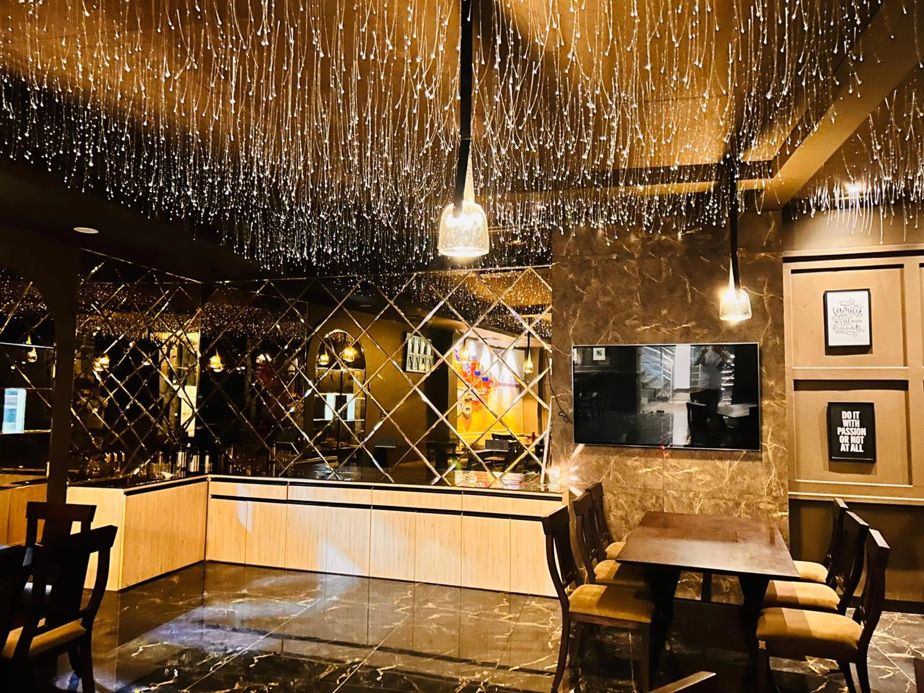 Restaurant/places to eat in The Sky Imperial Sethji Ni Wadi