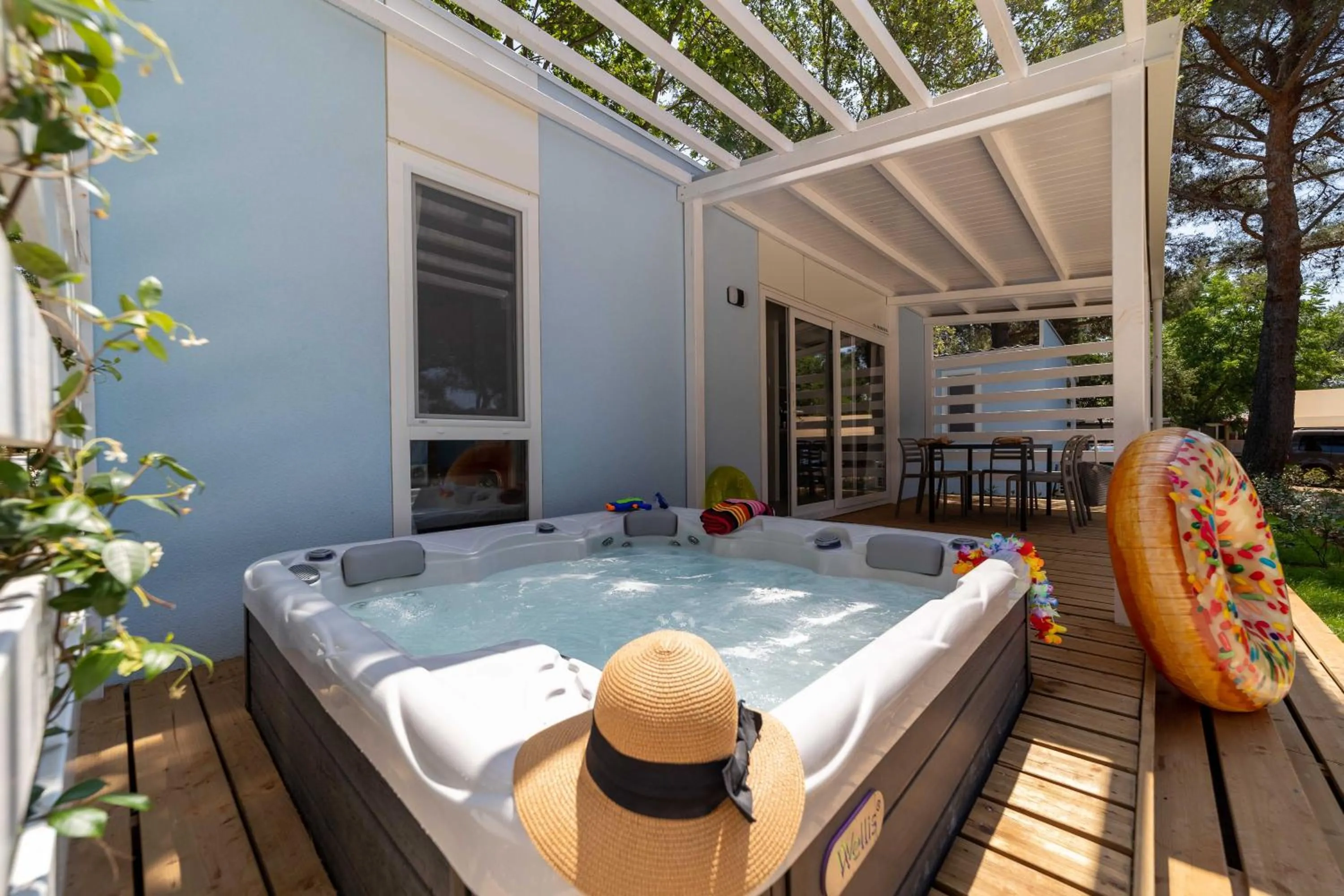 Hot Tub in Holiday Centre Bi village