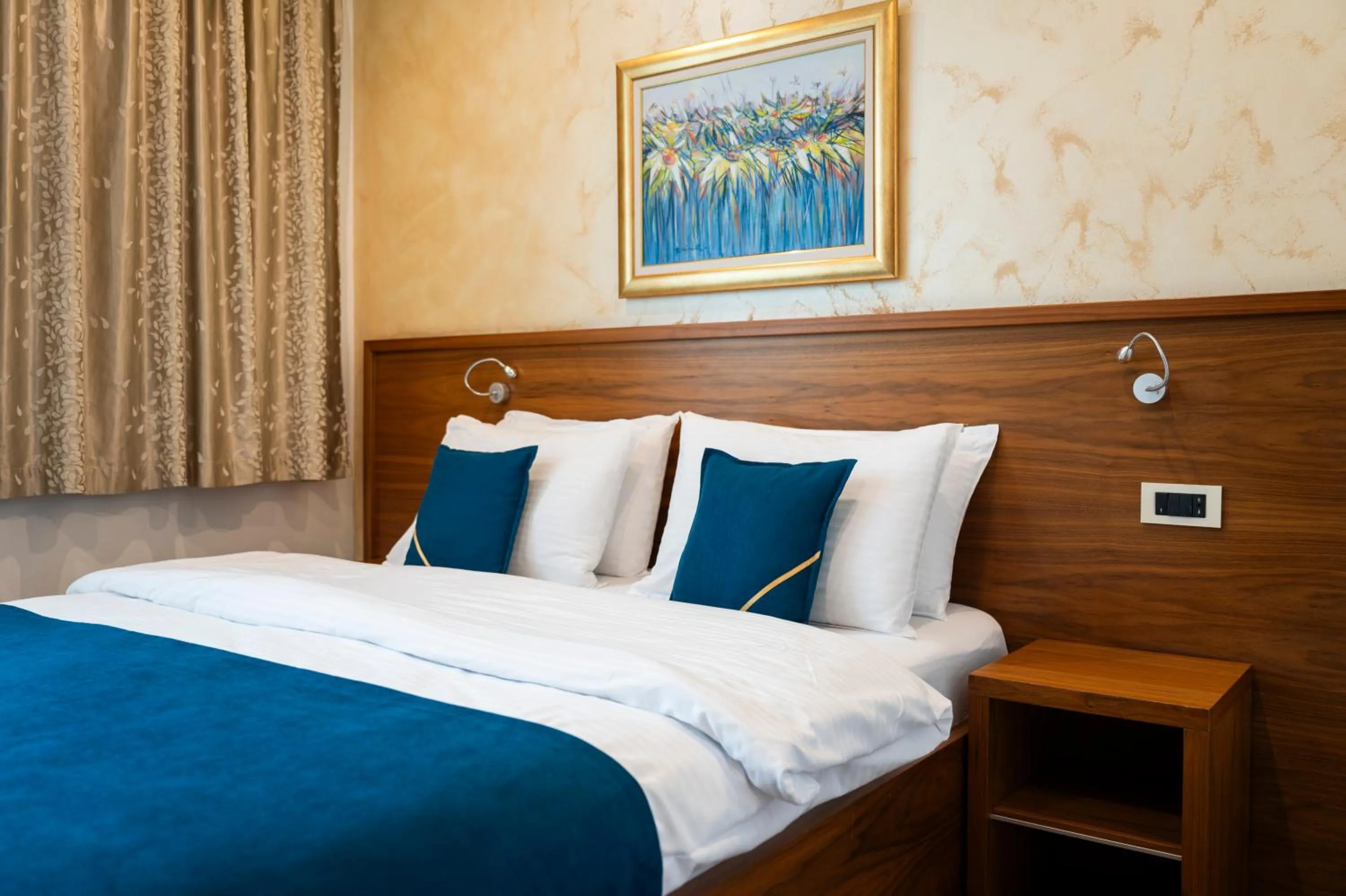 Bed in Hotel Bistrik City Center