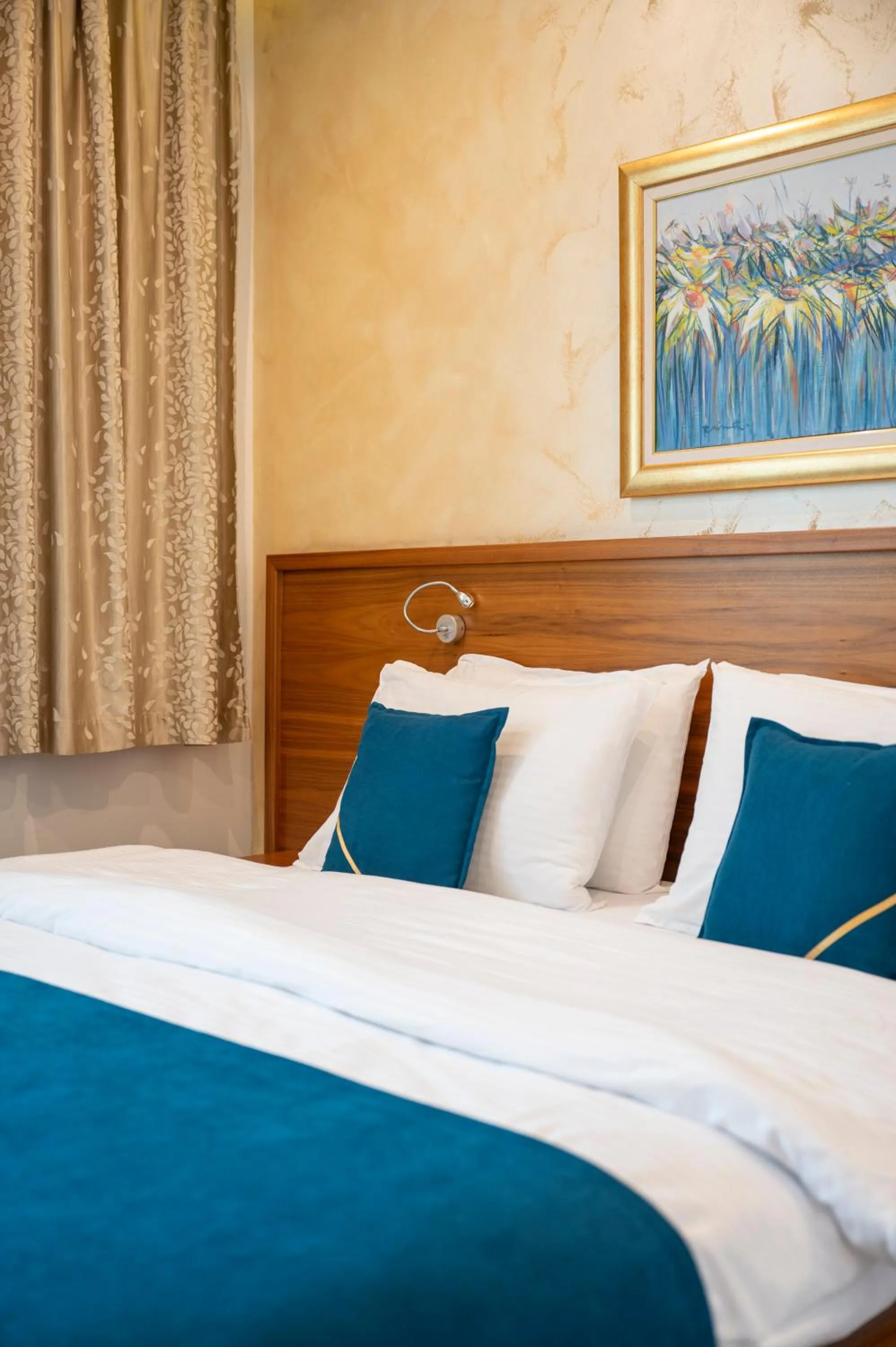 Bed in Hotel Bistrik City Center