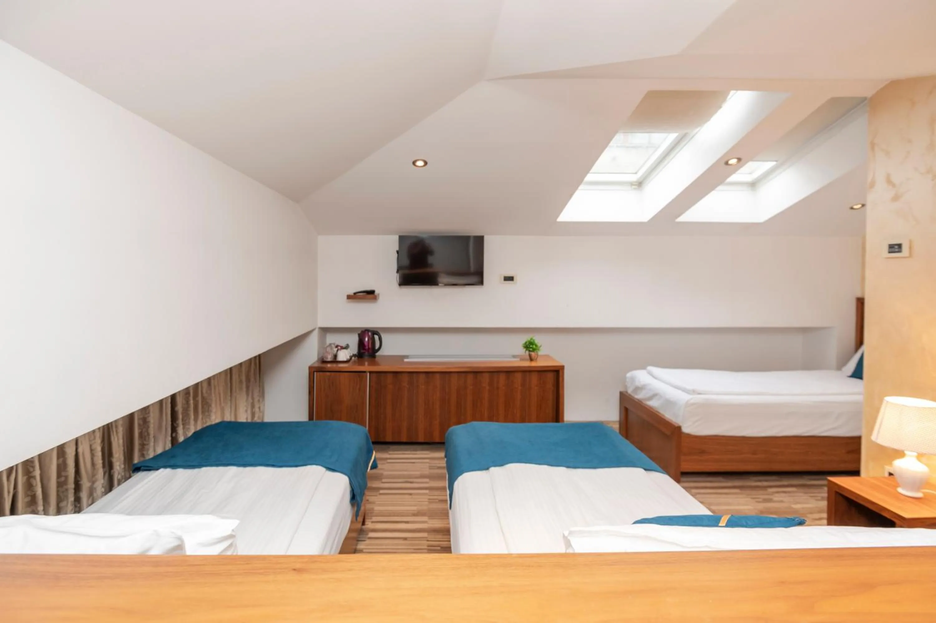 Bed in Hotel Bistrik City Center