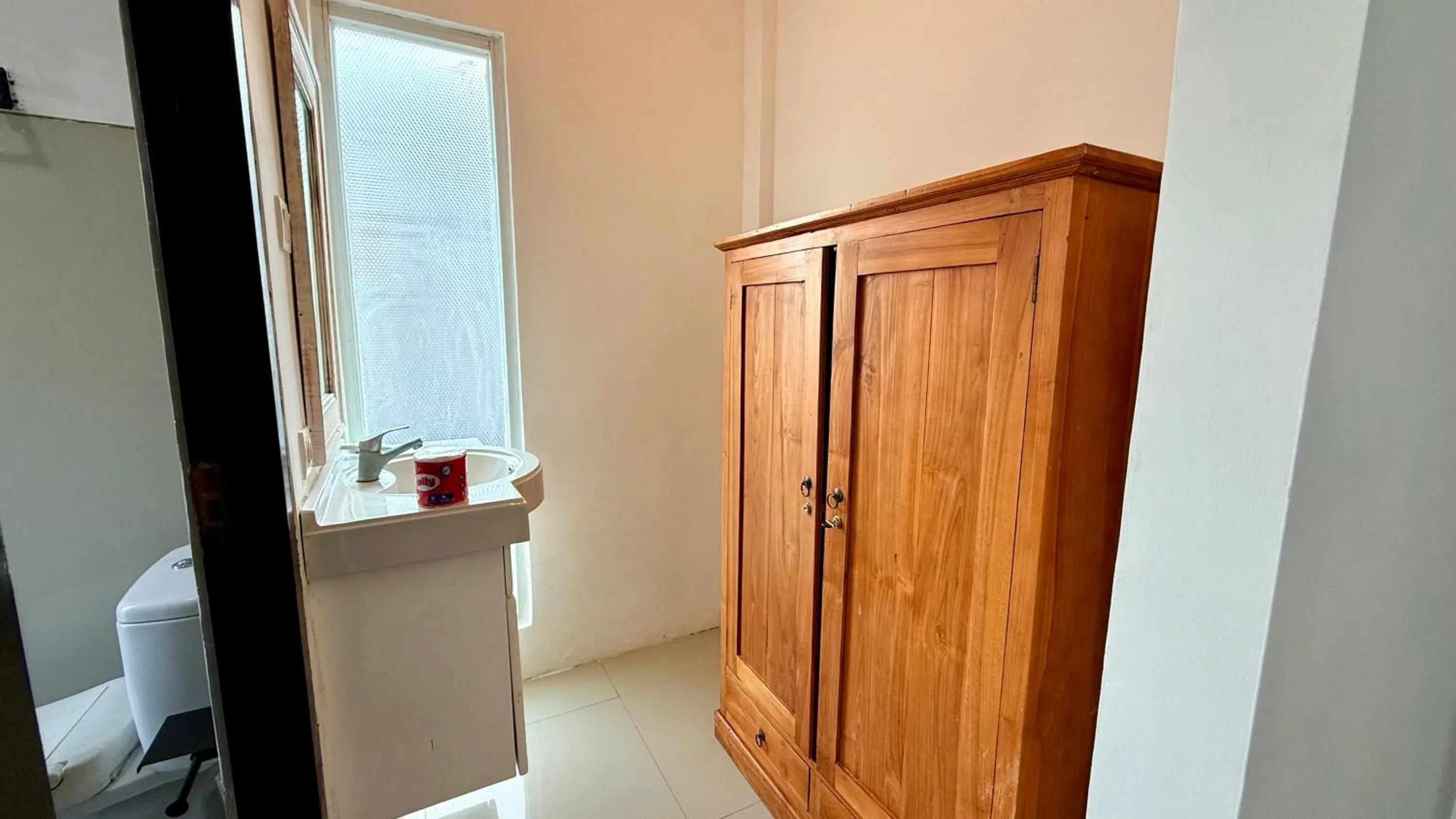 wardrobe in Padma Pandawa Villa