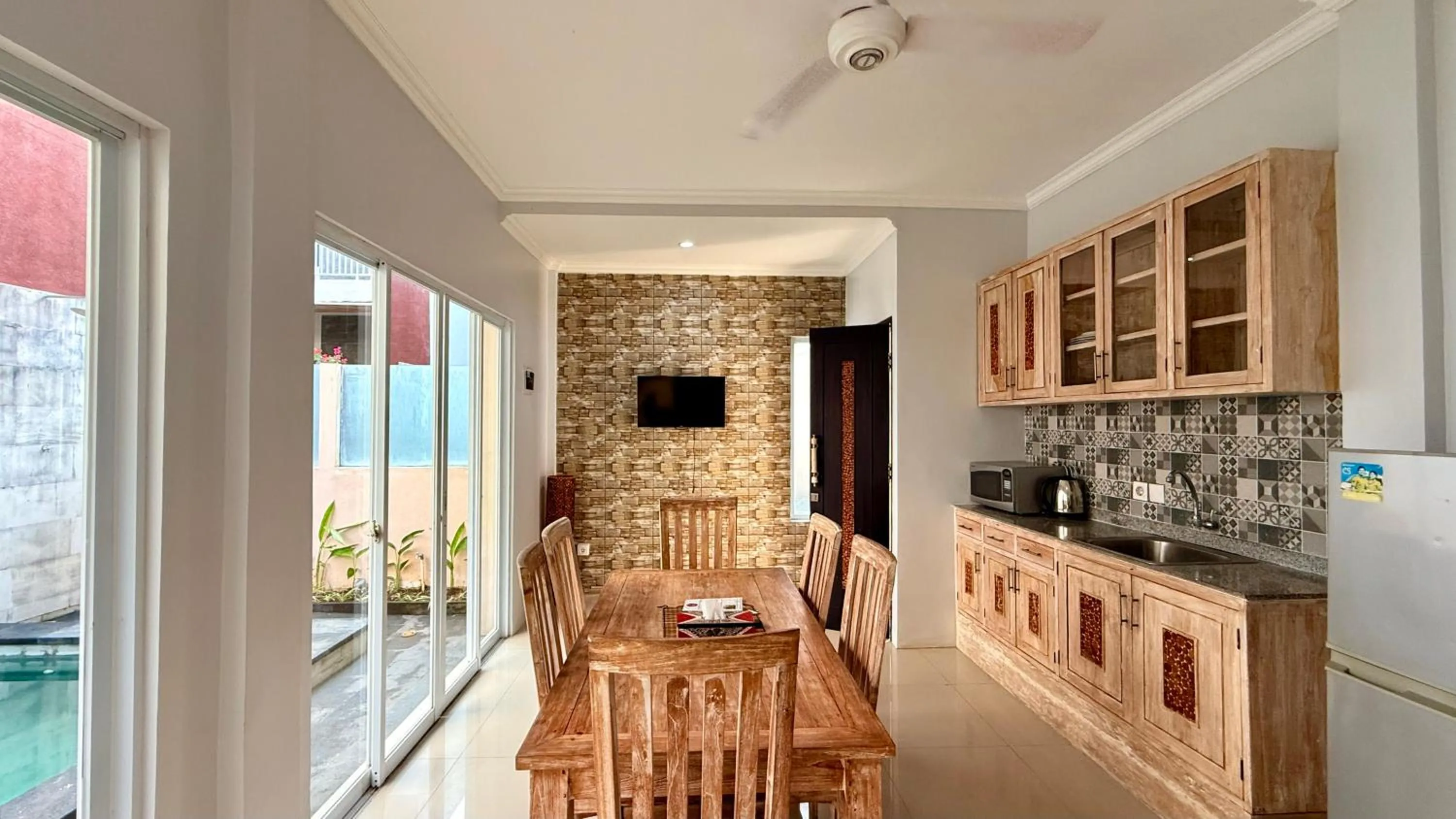 Kitchen or kitchenette in Padma Pandawa Villa