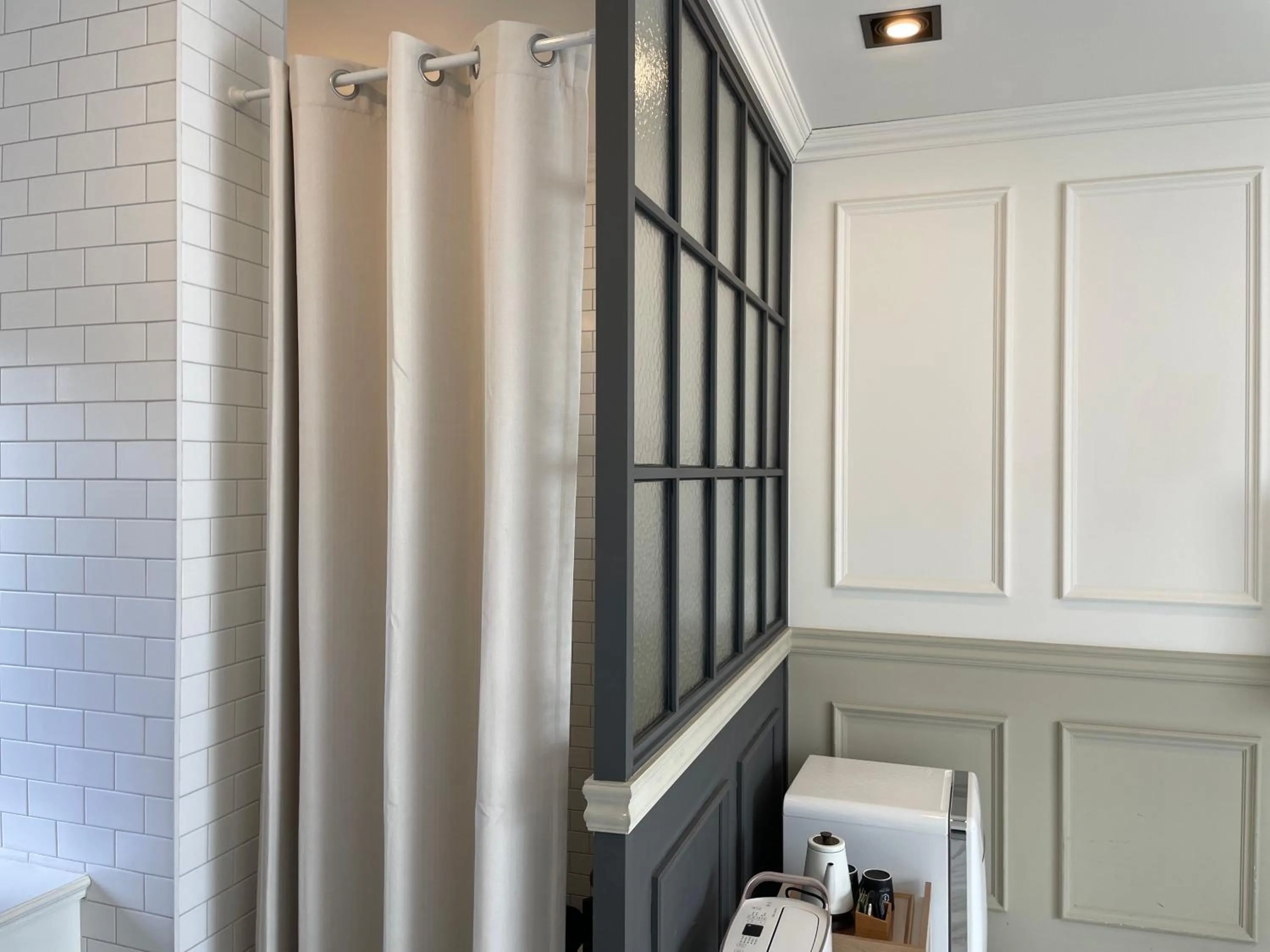 Bedroom in Jimi Stay