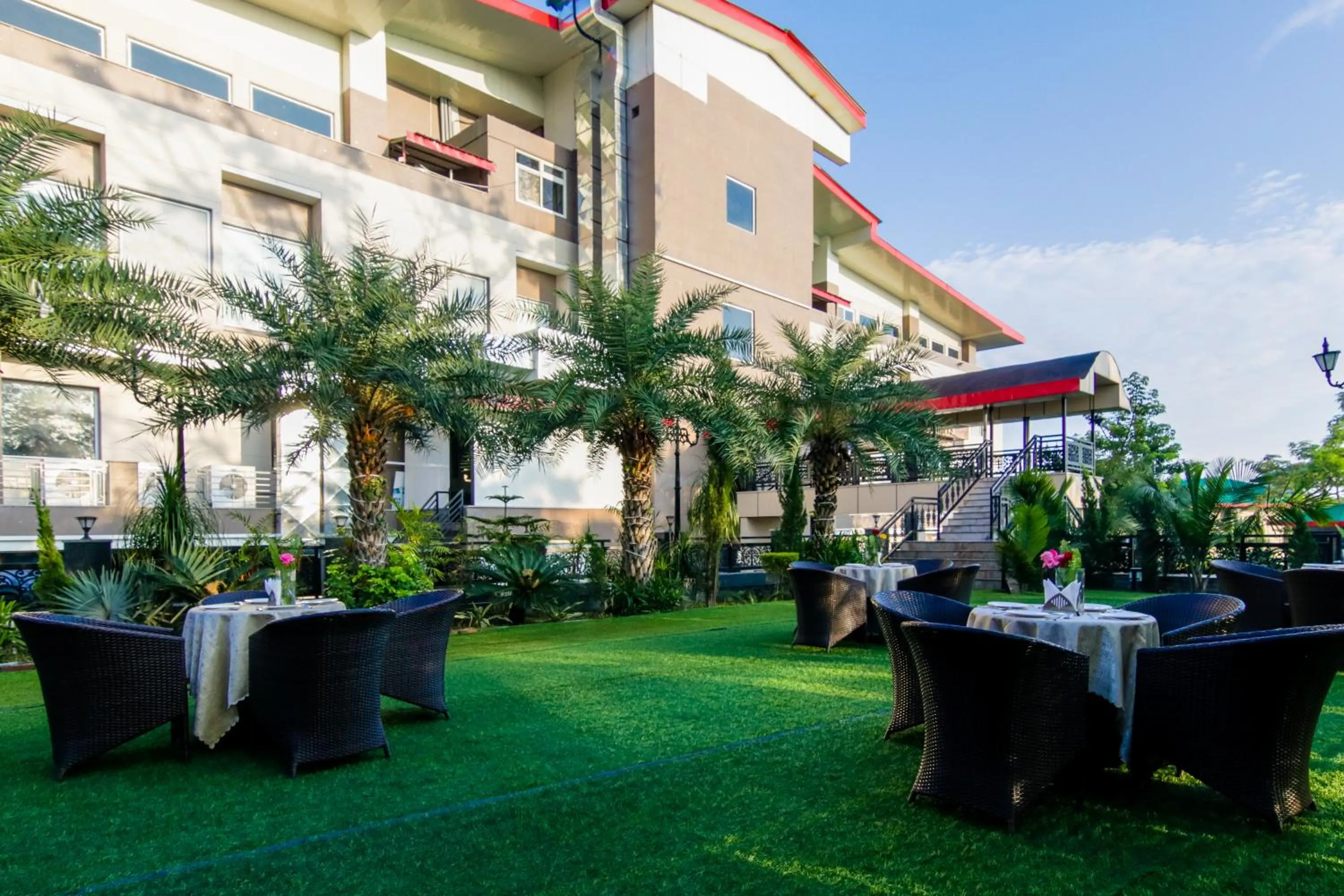 Garden in Dhauladhar Heights Resort