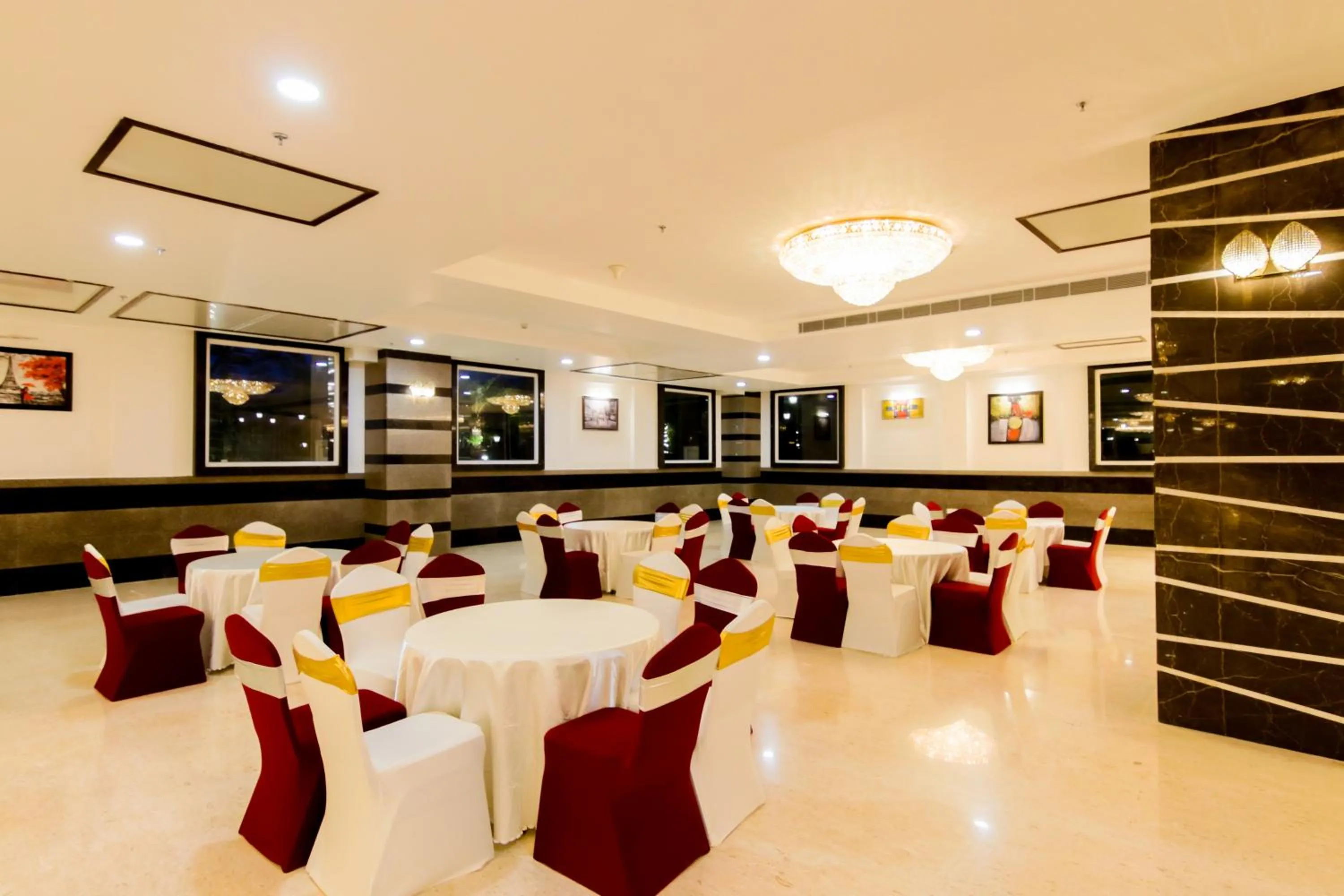 Banquet/Function facilities in Dhauladhar Heights Resort