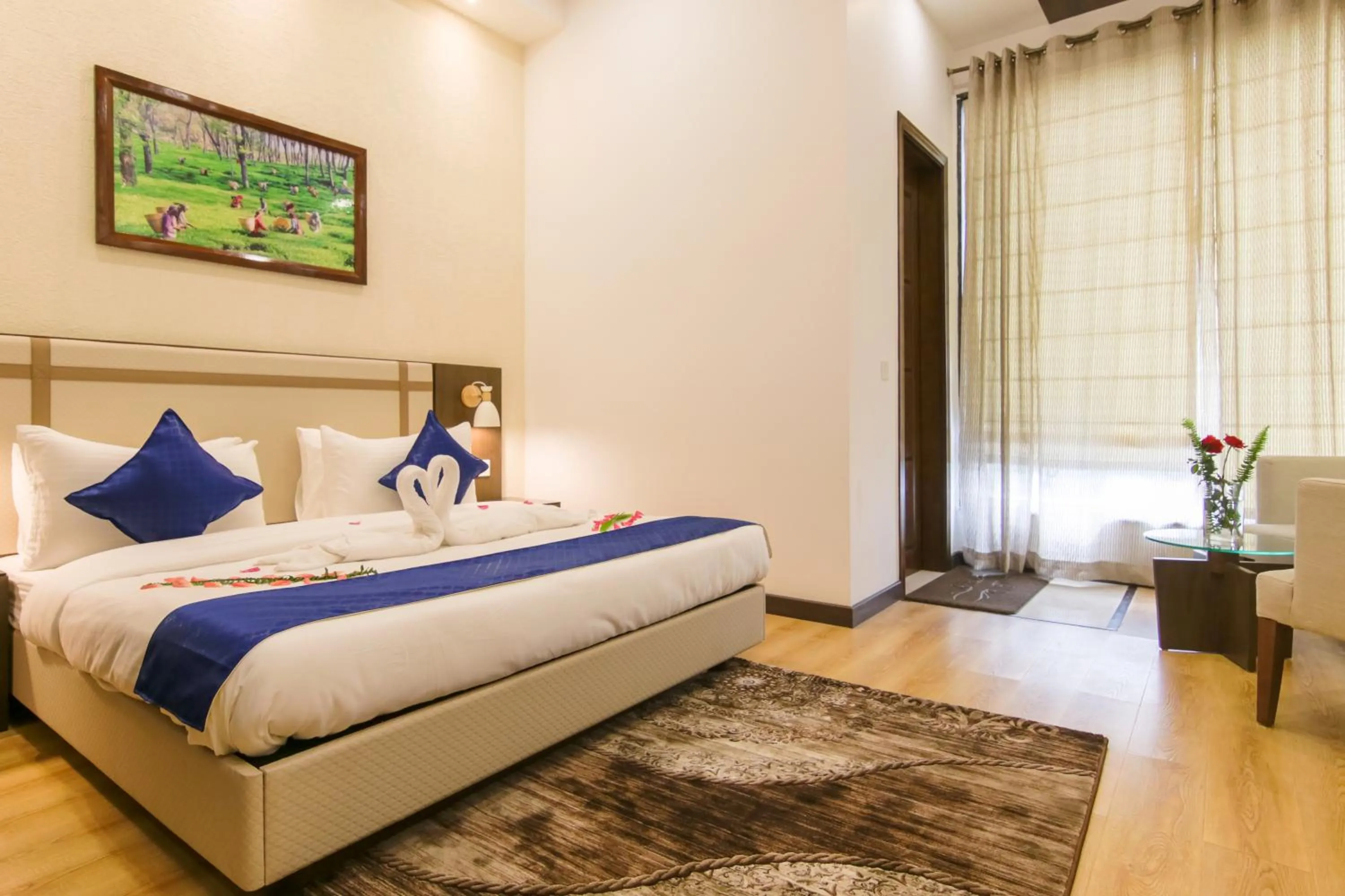 Bedroom, Bed in Dhauladhar Heights Resort