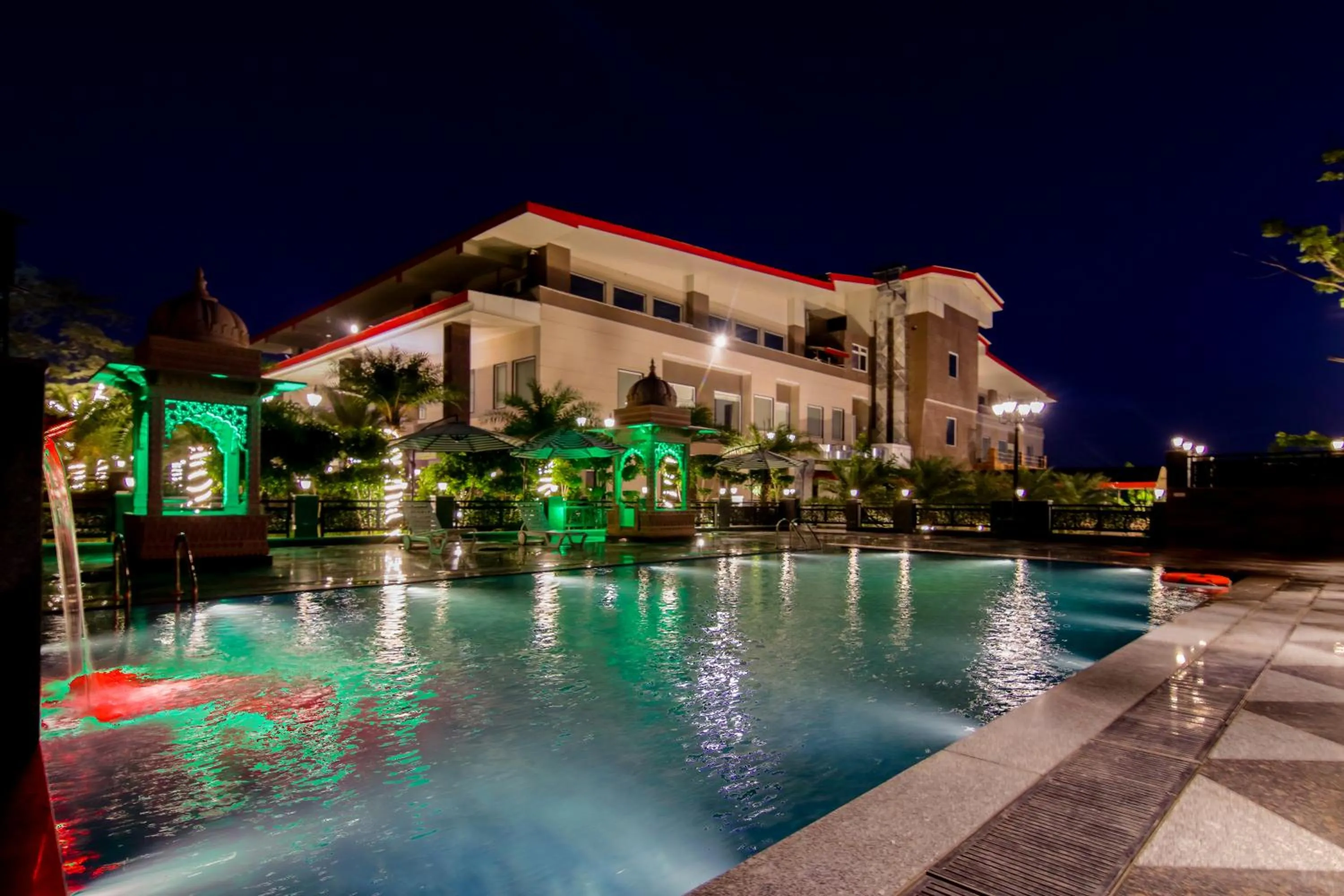 Property building in Dhauladhar Heights Resort