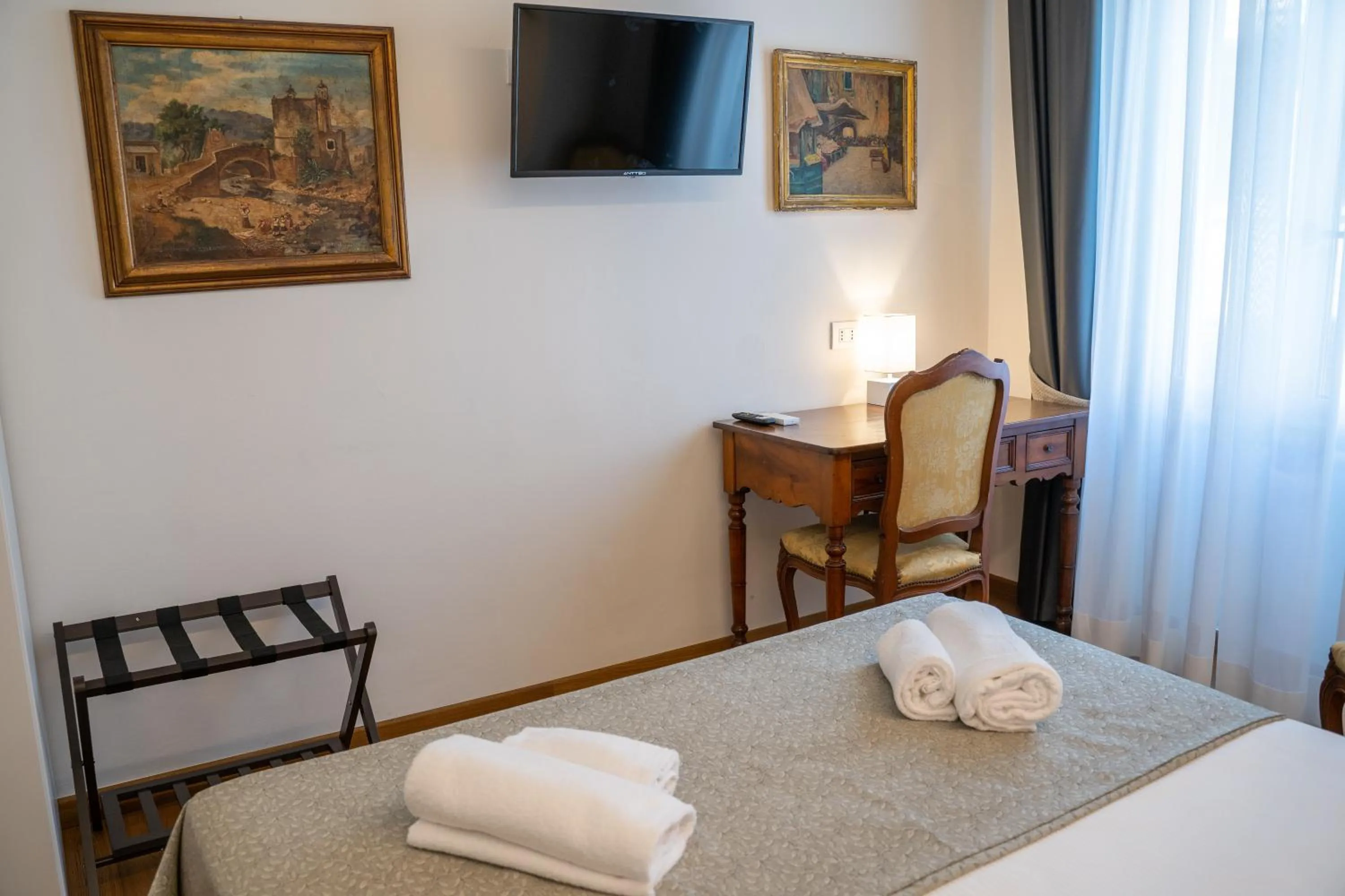 Photo of the whole room, Bed in Residenza degli Speziali