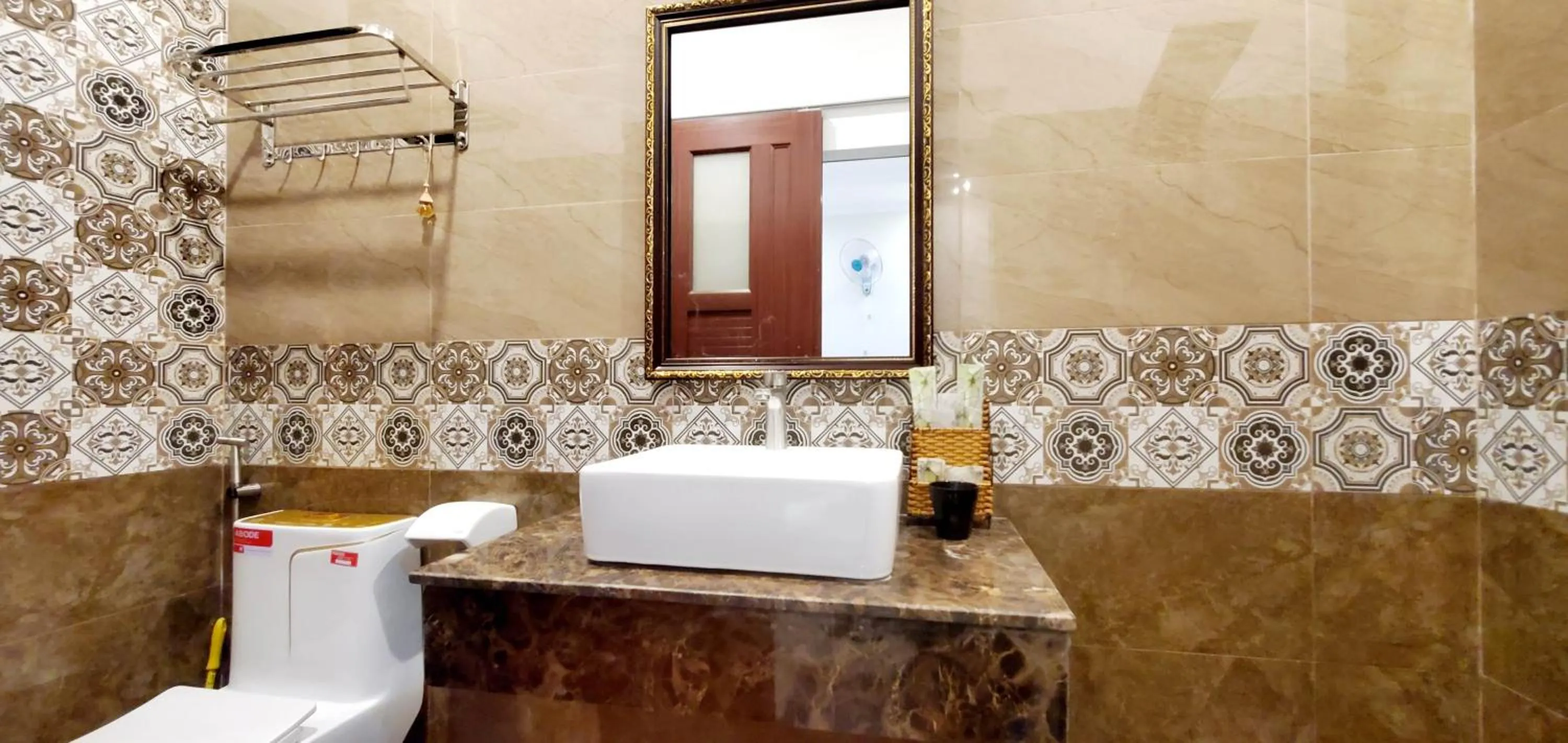 Bathroom in Milan Diamond Hotel