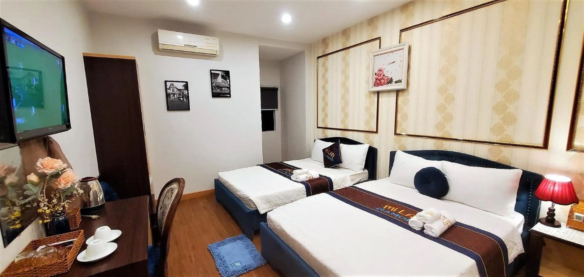 Bed in Milan Diamond Hotel