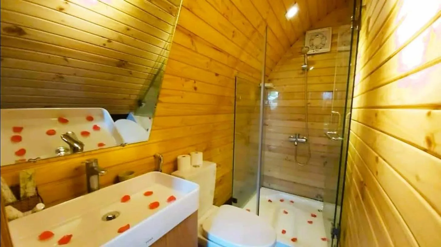 Bathroom in Milan Corner Hotel