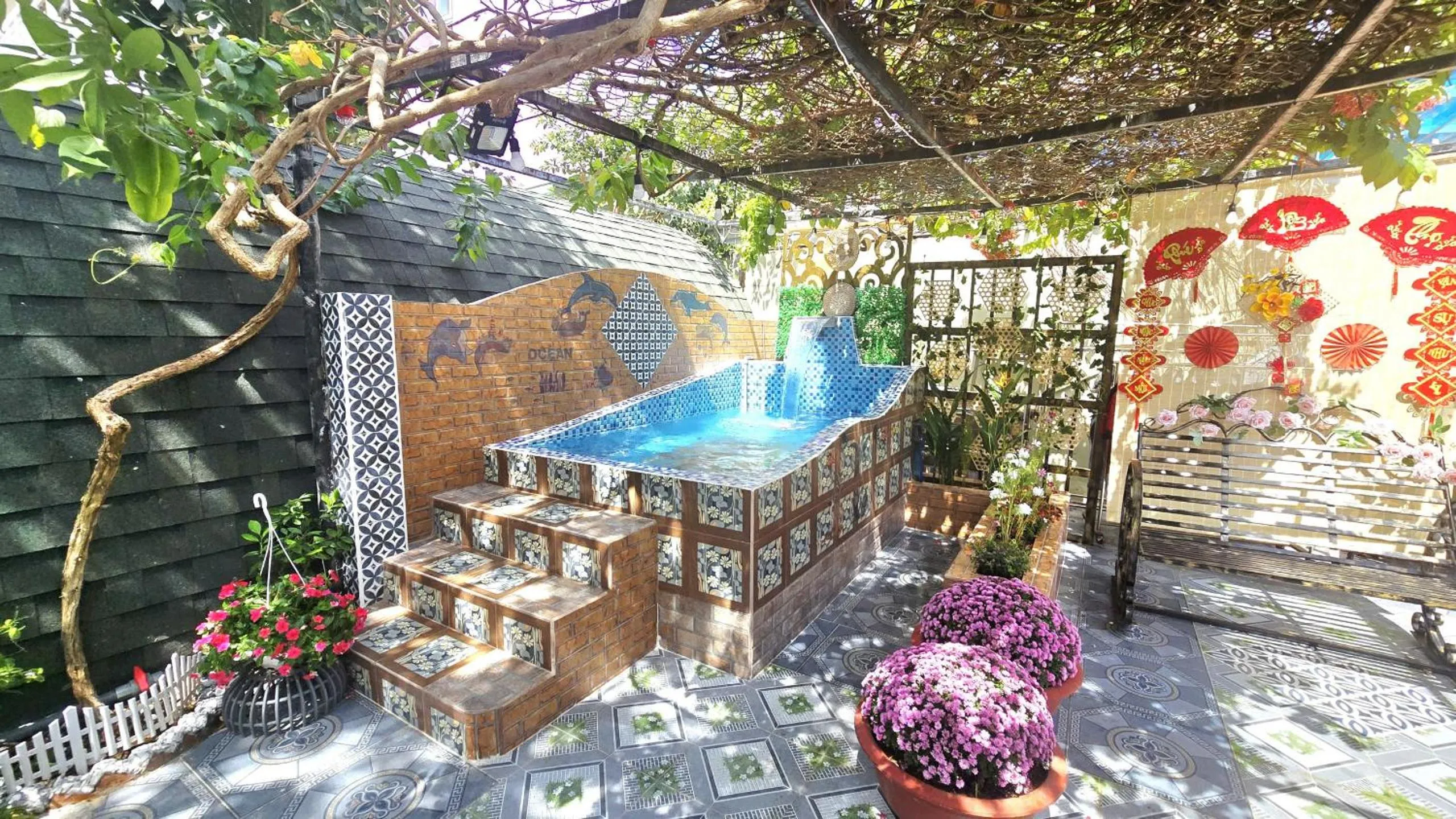 Hot Tub in Milan Corner Hotel