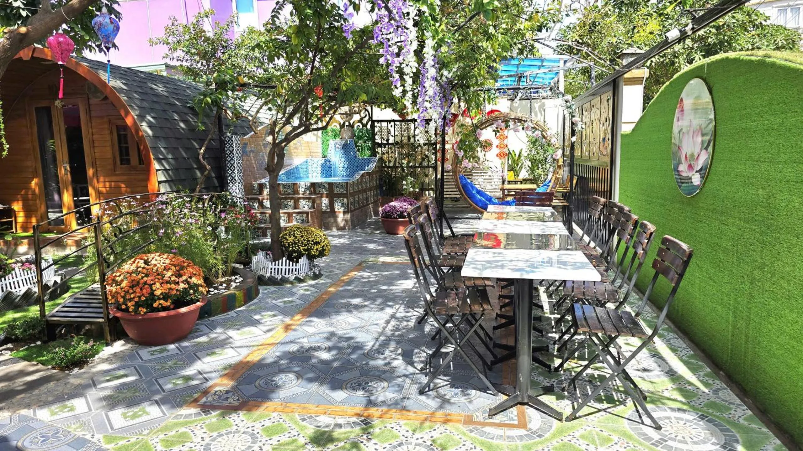 Day in Milan Corner Hotel