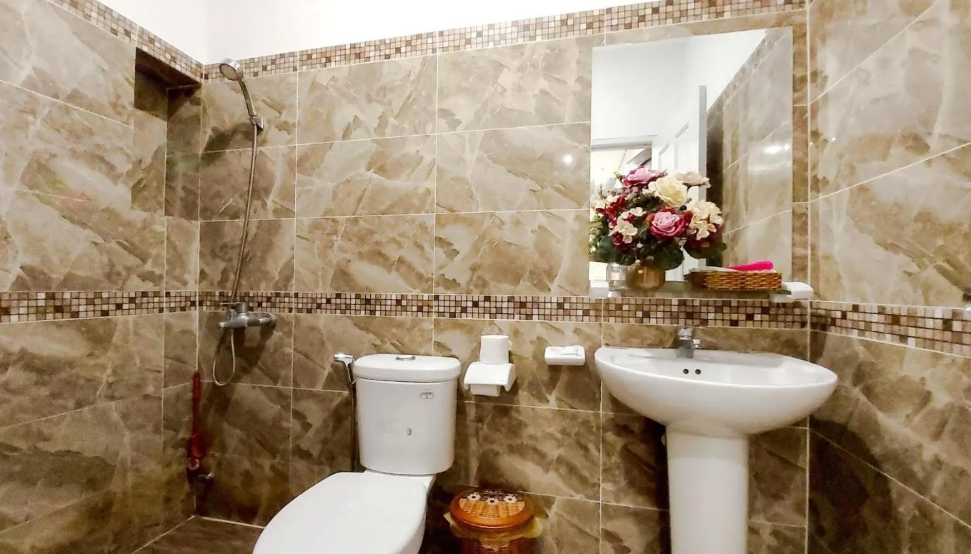 Bathroom in Milan Corner Hotel