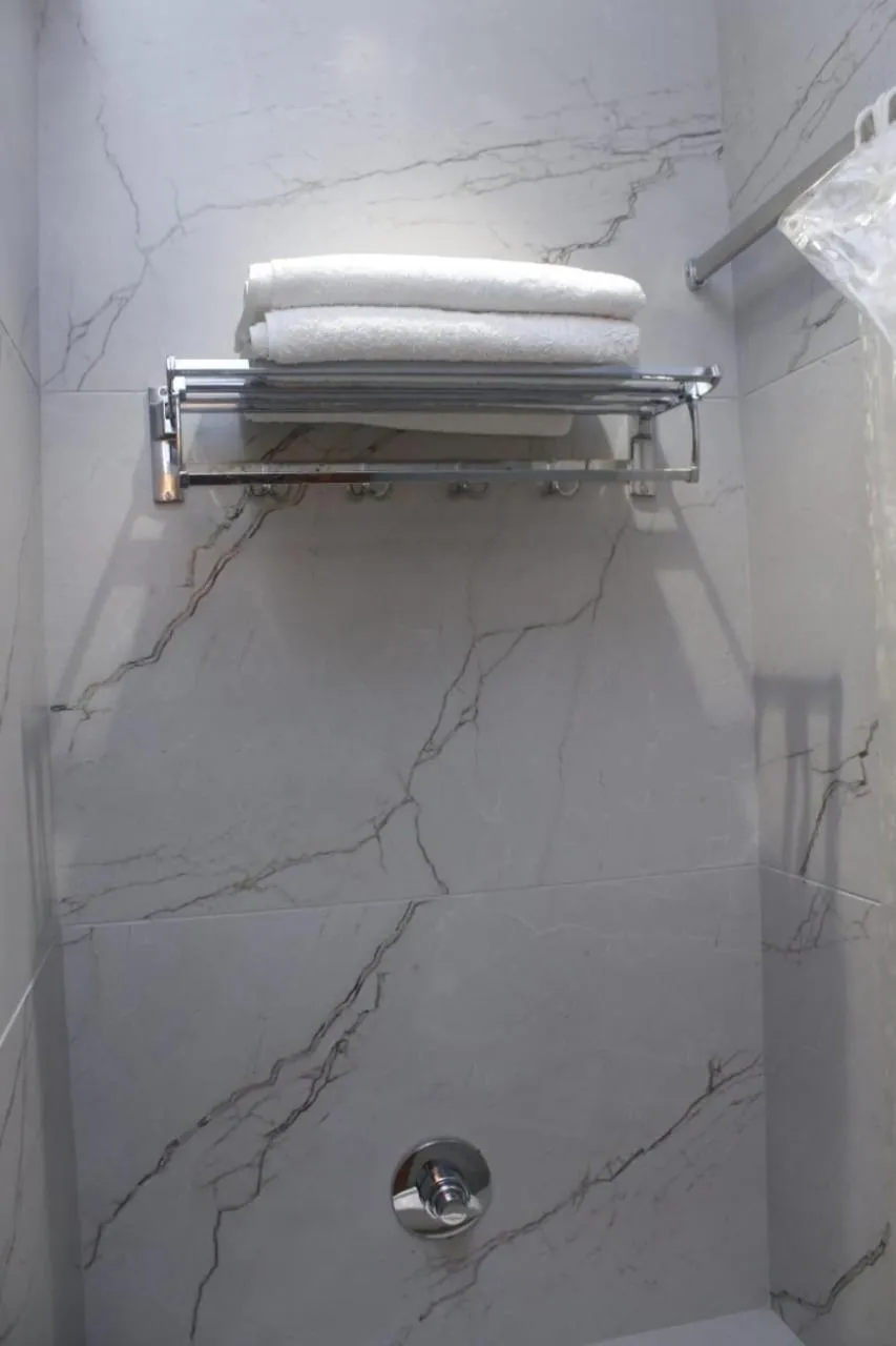 Bathroom in MUZA HOTELS FISCO