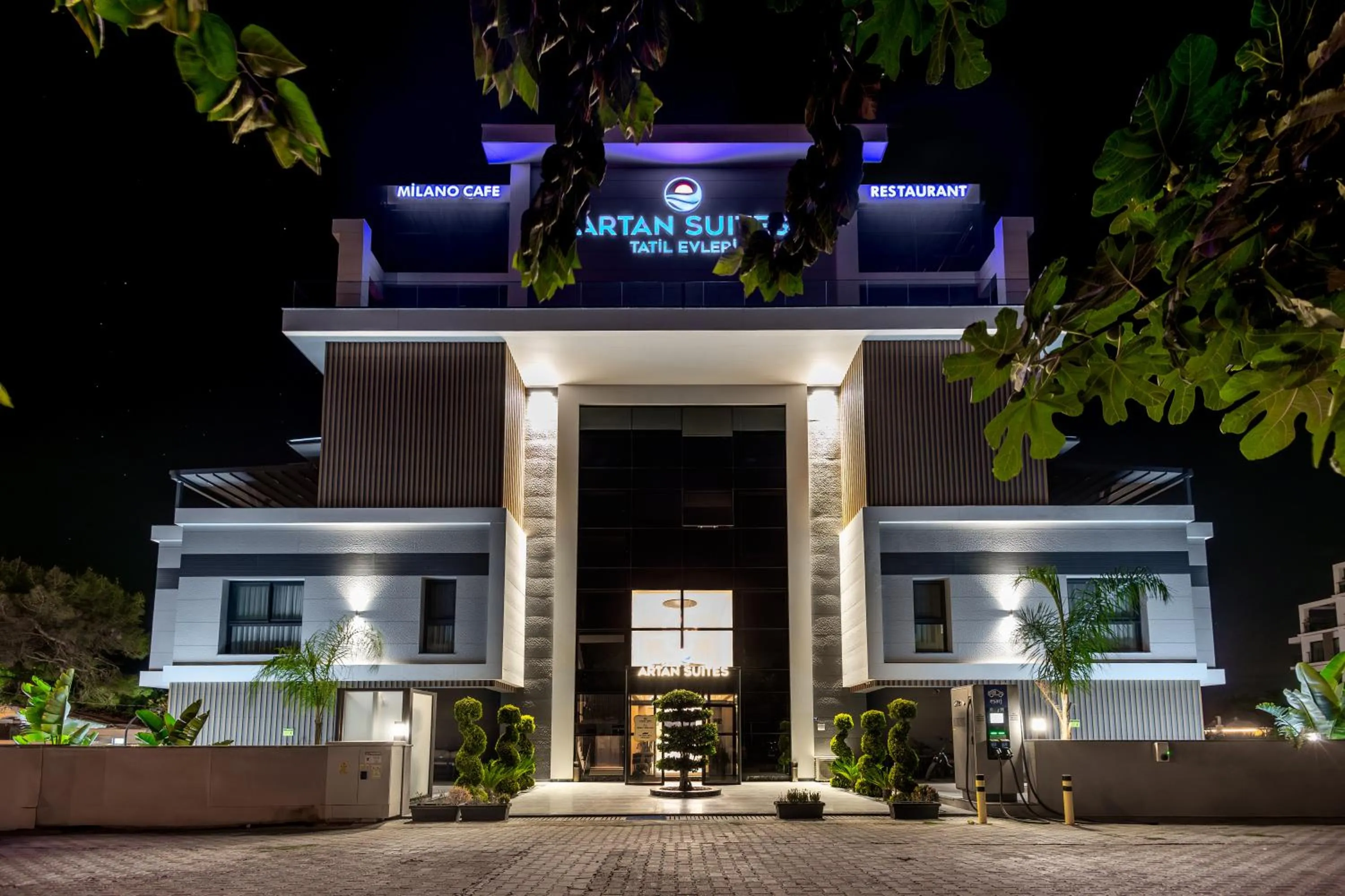 Facade/entrance in Artan Suites Tatil Evleri