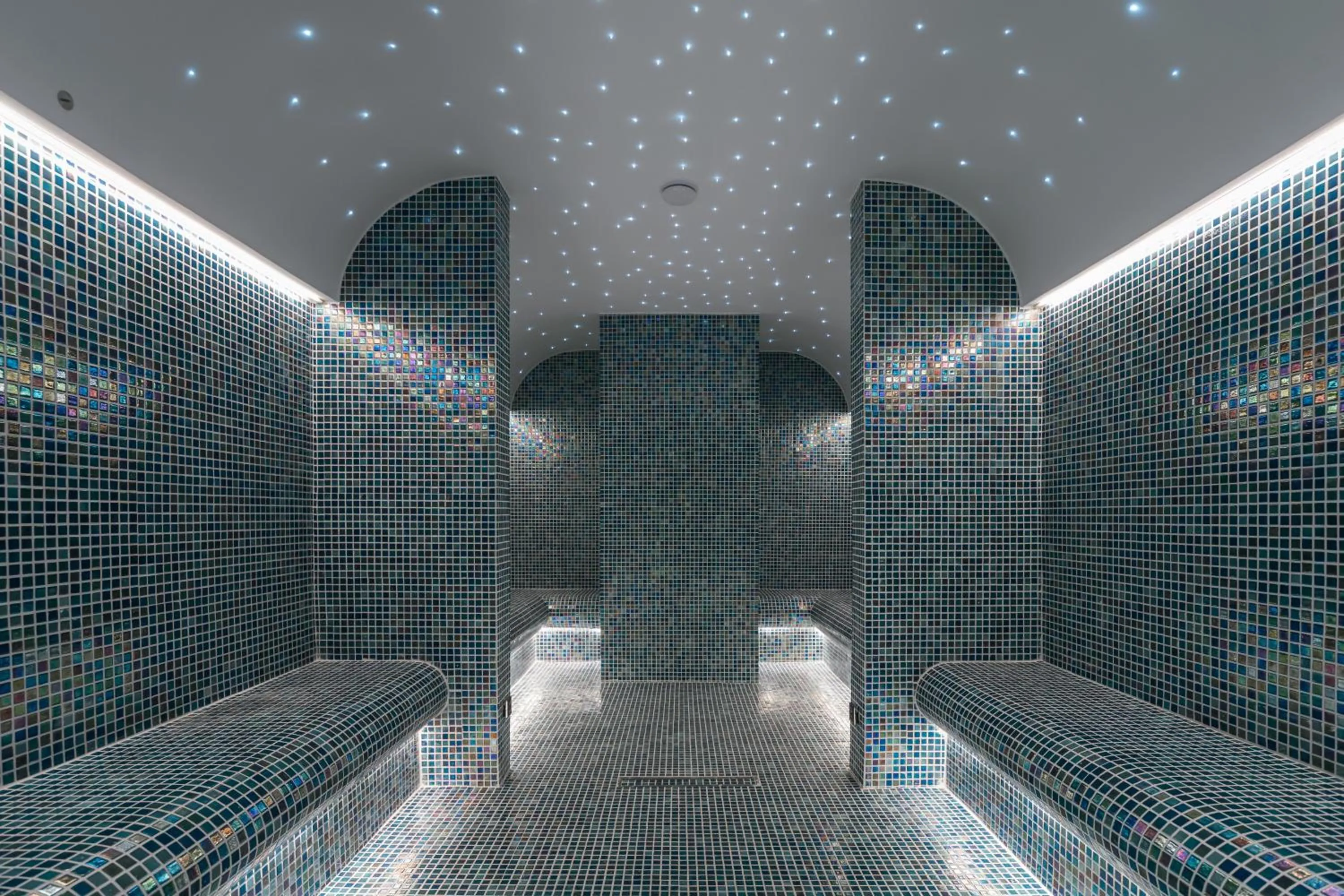 Steam room in Hotel Tara Becici