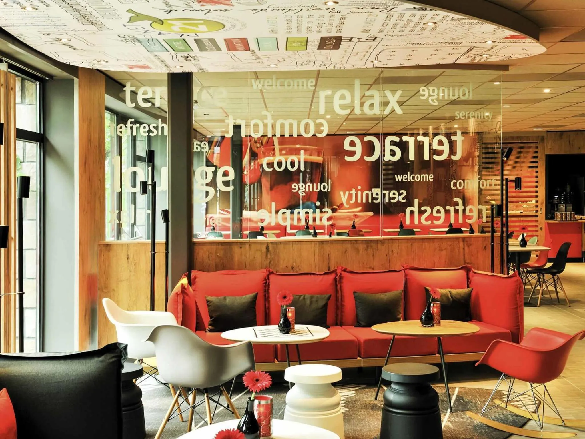 Lounge or bar in ibis Rotterdam City Centre