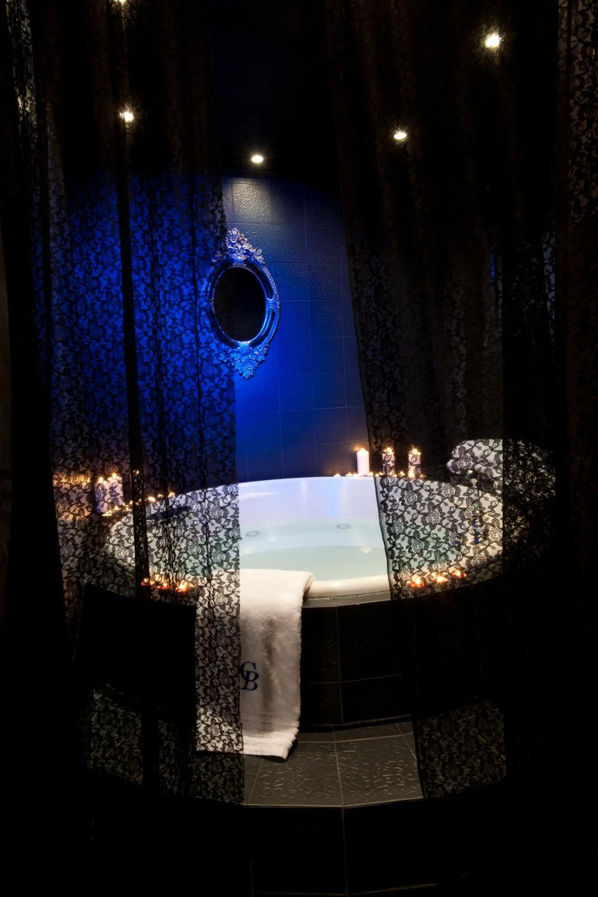 Hot Tub in The Crystal Blue Hotel