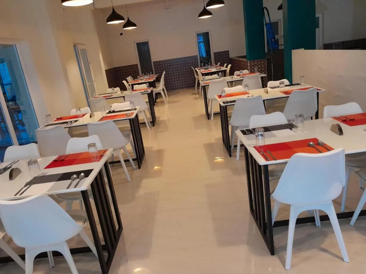 Restaurant/places to eat in TIO -THE INDIAN ORIGIN HOTELS & RESORTS - Yercaud