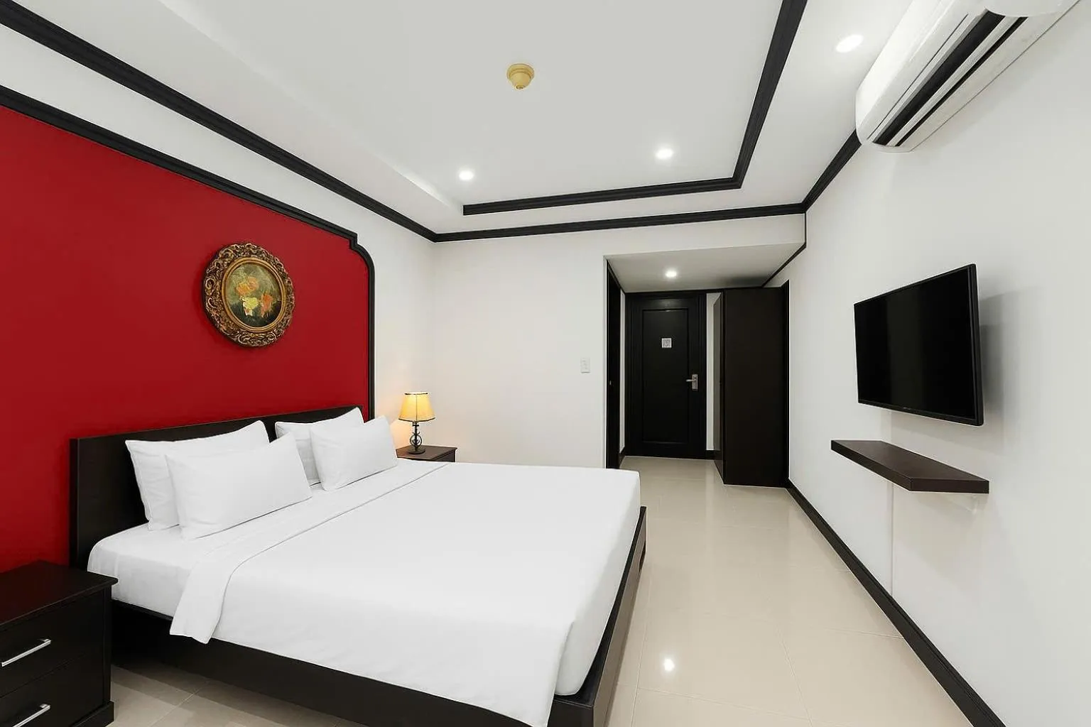 Bed in La Serena Hotel & Apartment