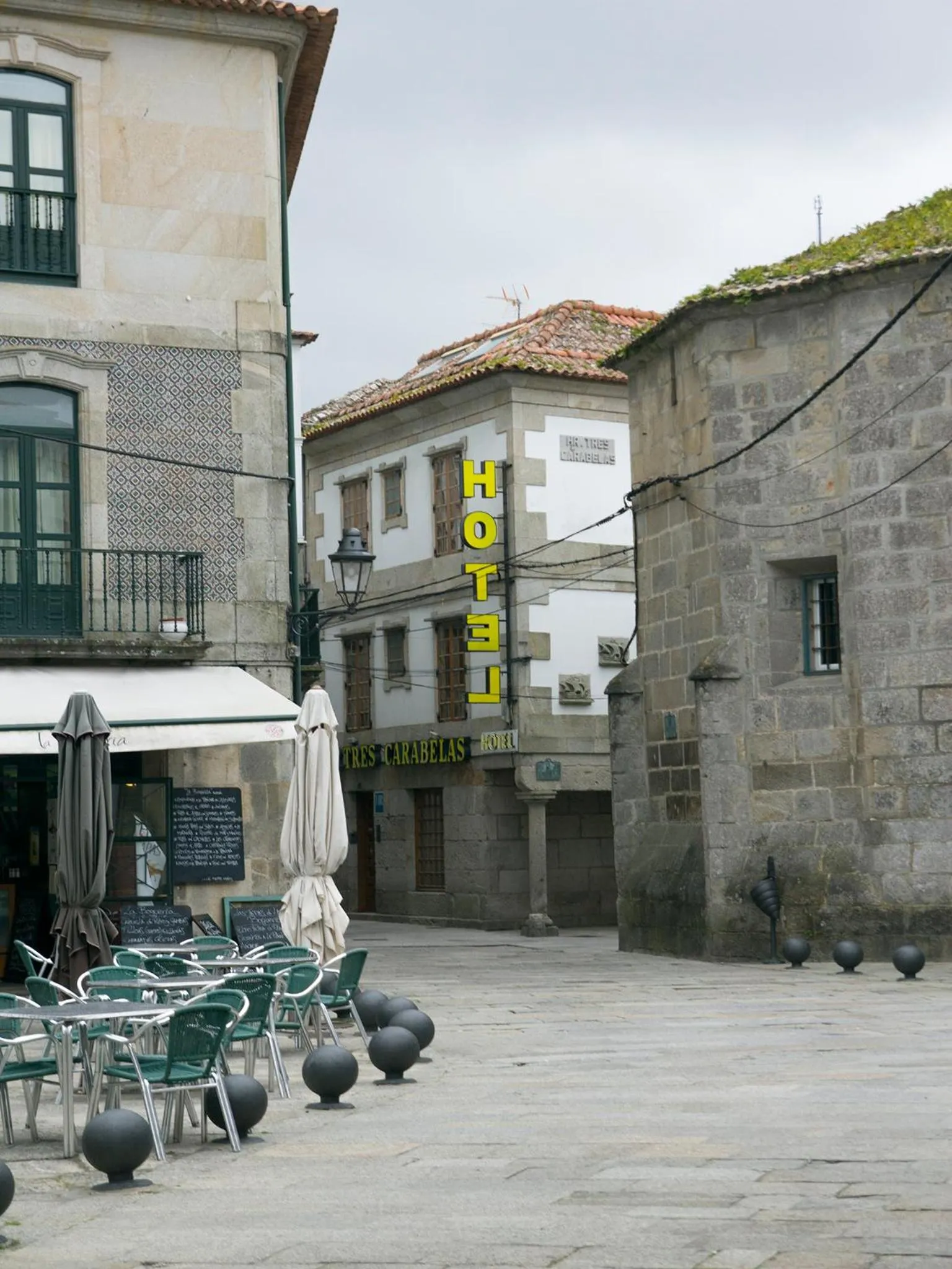 Facade/entrance in Hotel Tres Carabelas