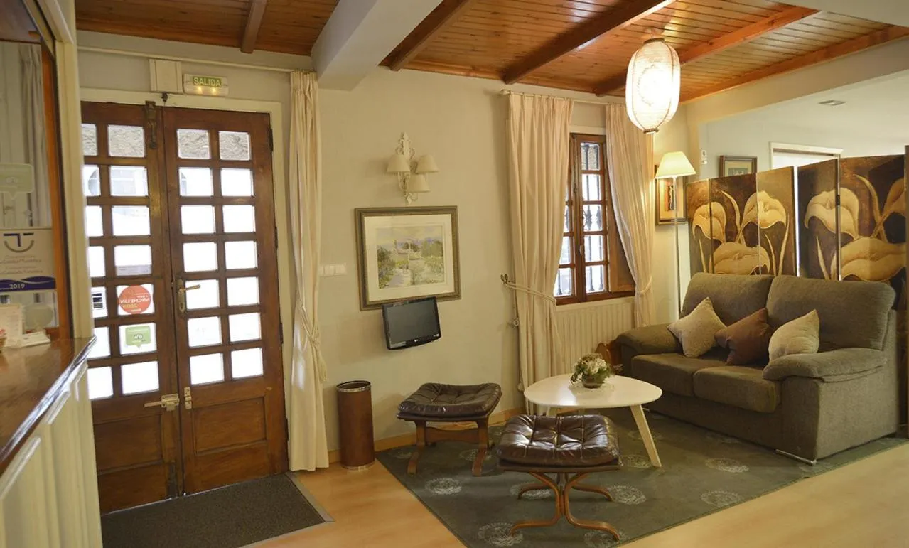 Decorative detail in Hotel Tres Carabelas