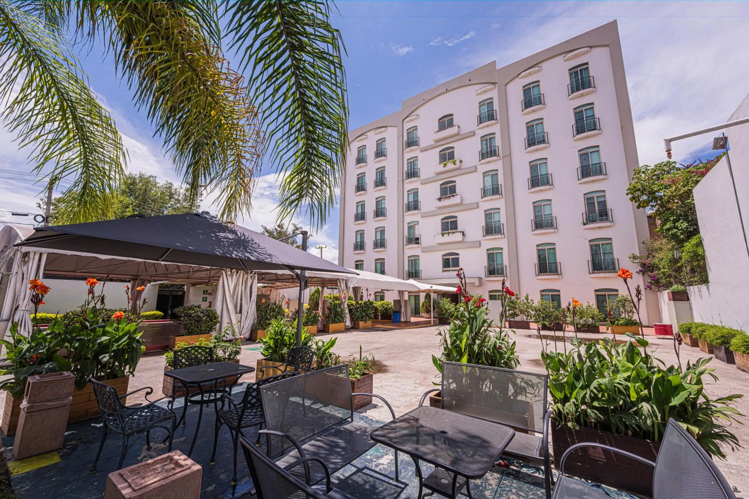 Inner courtyard view in HG Hotel