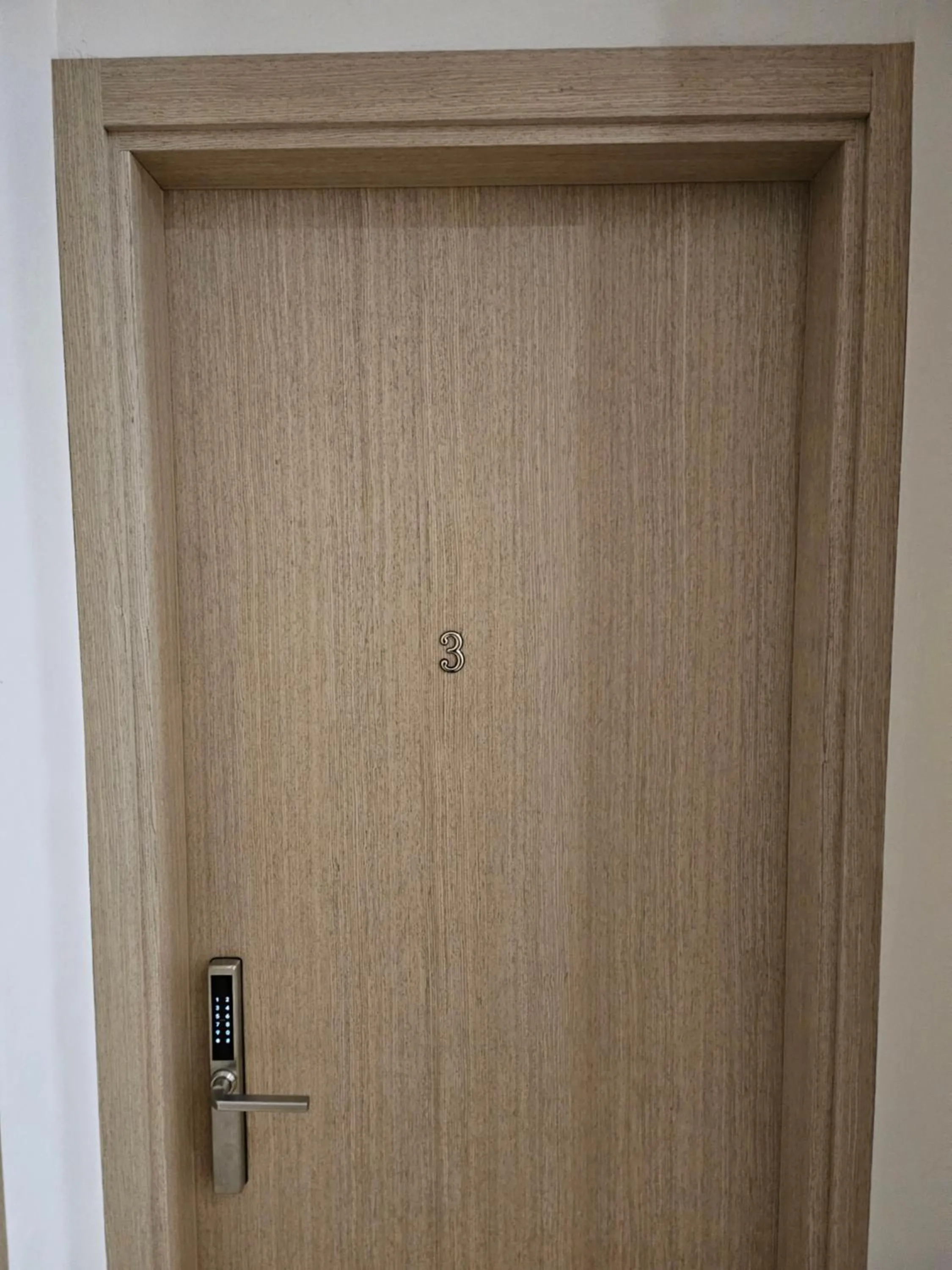 Property building in Kauno apartamentai king size bed