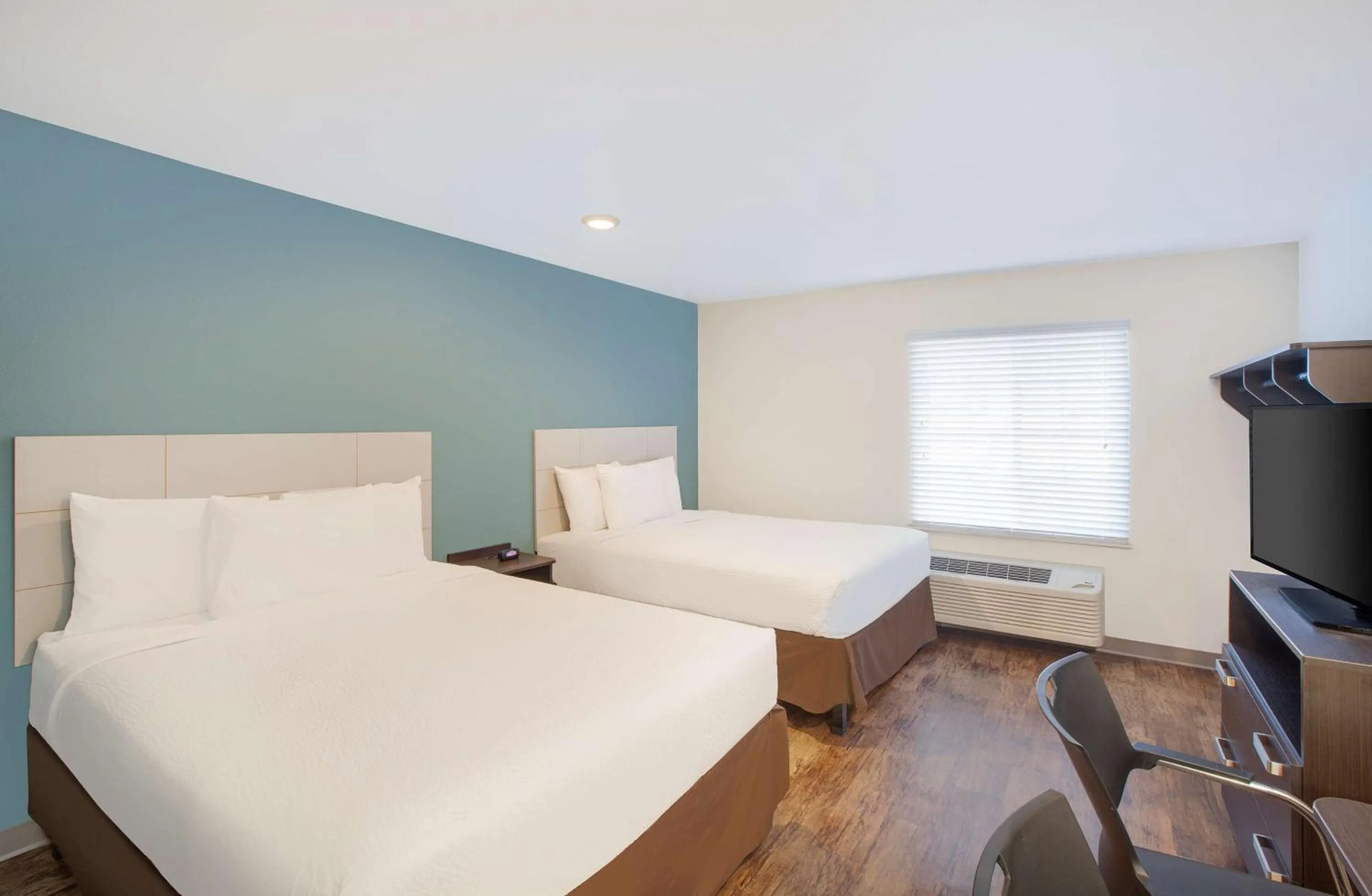 Bedroom, Bed in Extended Stay America Select Suites - Bentonville