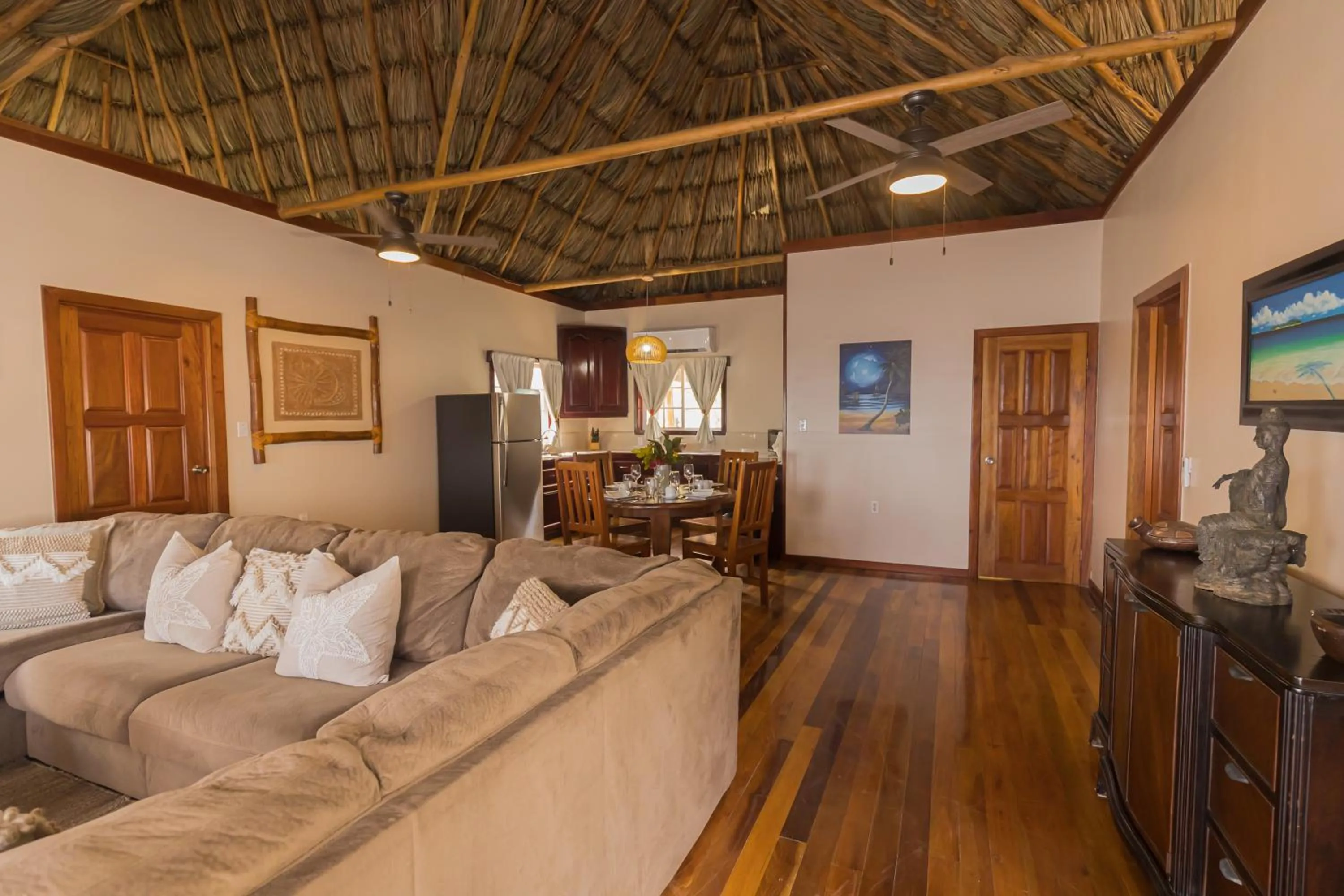 Kitchen or kitchenette in Hidden Jewel Boutique Hotel