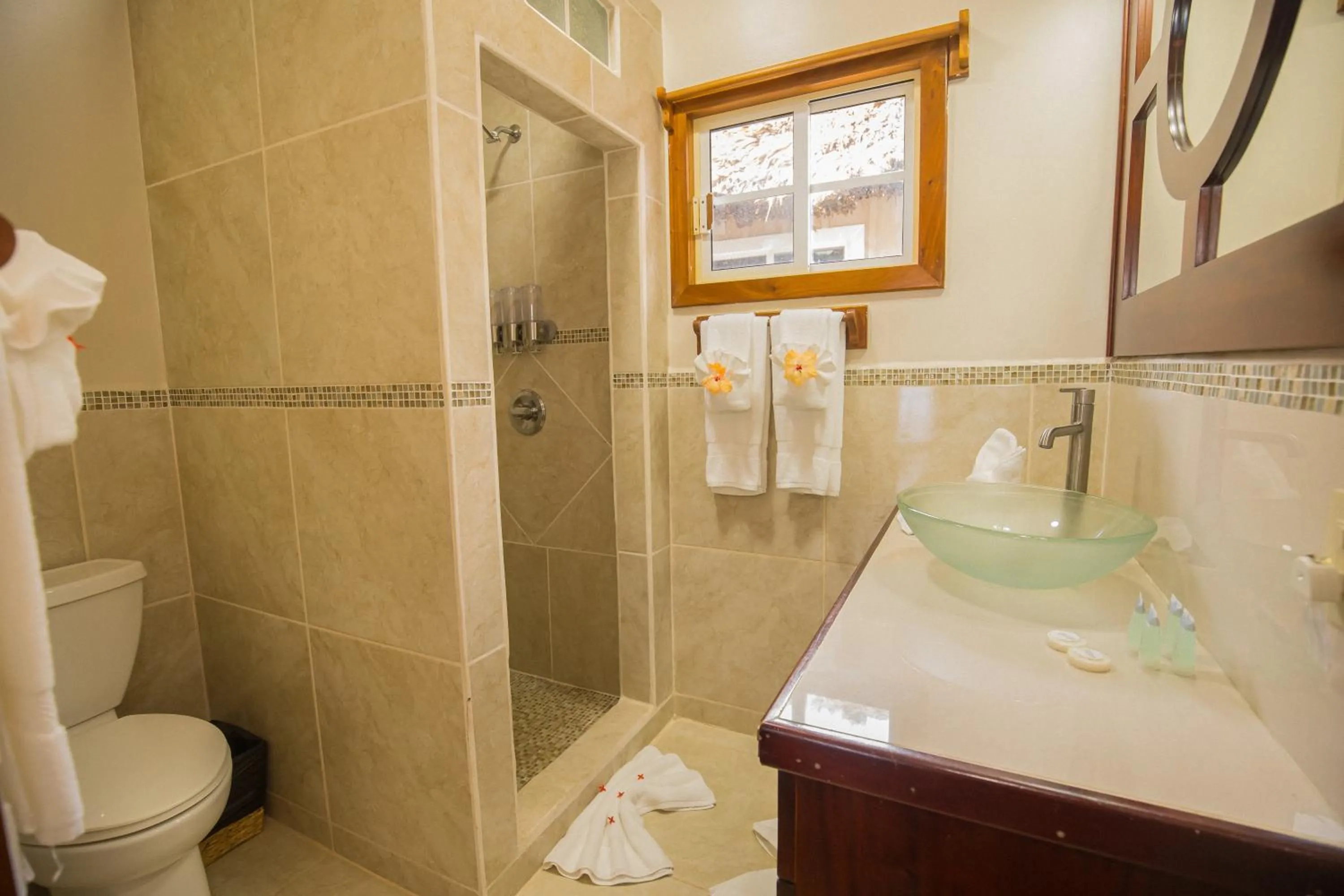 Shower in Hidden Jewel Boutique Hotel