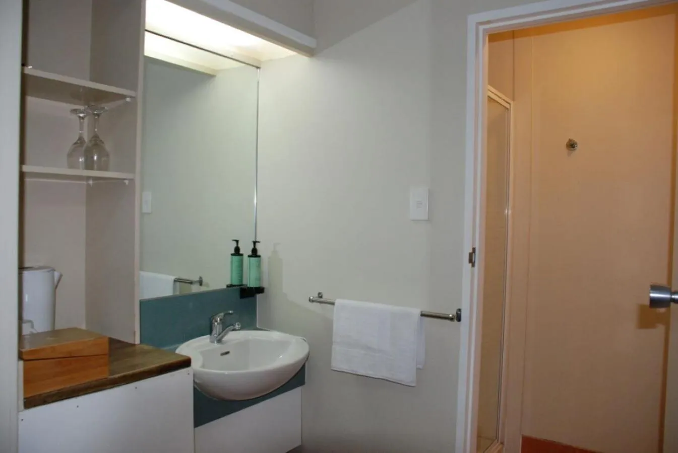 Bathroom in Aero Auckland Airport