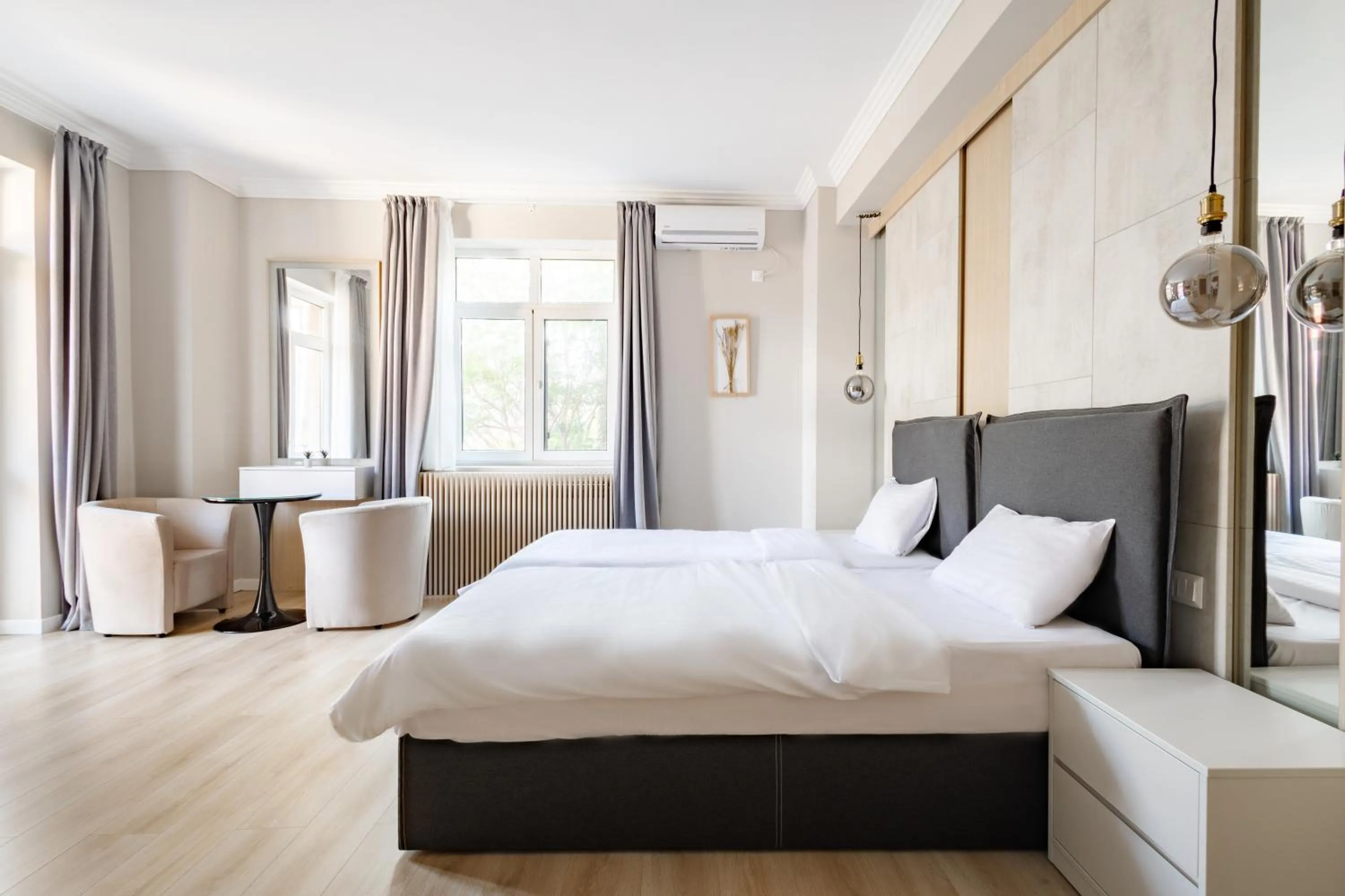 Bed in Piccolo Mondo by CityBookings