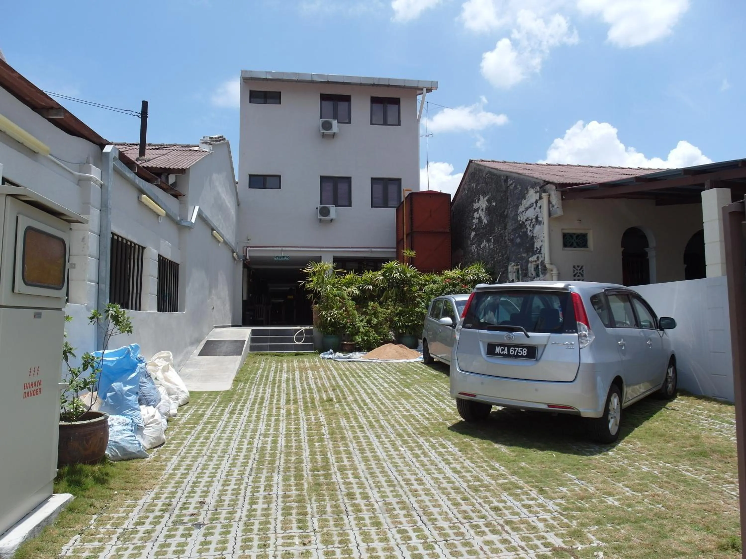 Facade/entrance in Cheng Ho Hotel