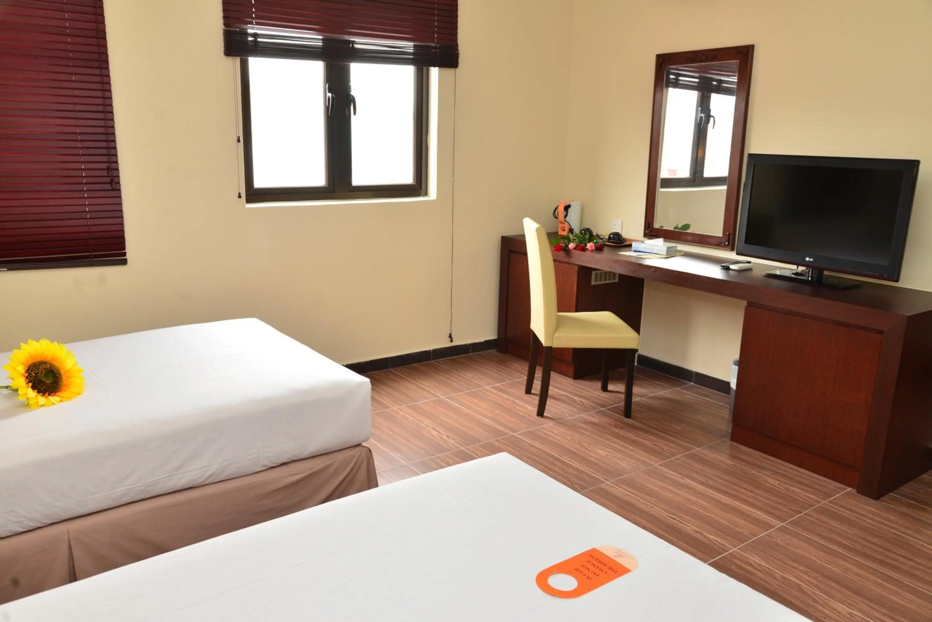 Photo of the whole room, Bed in Cheng Ho Hotel