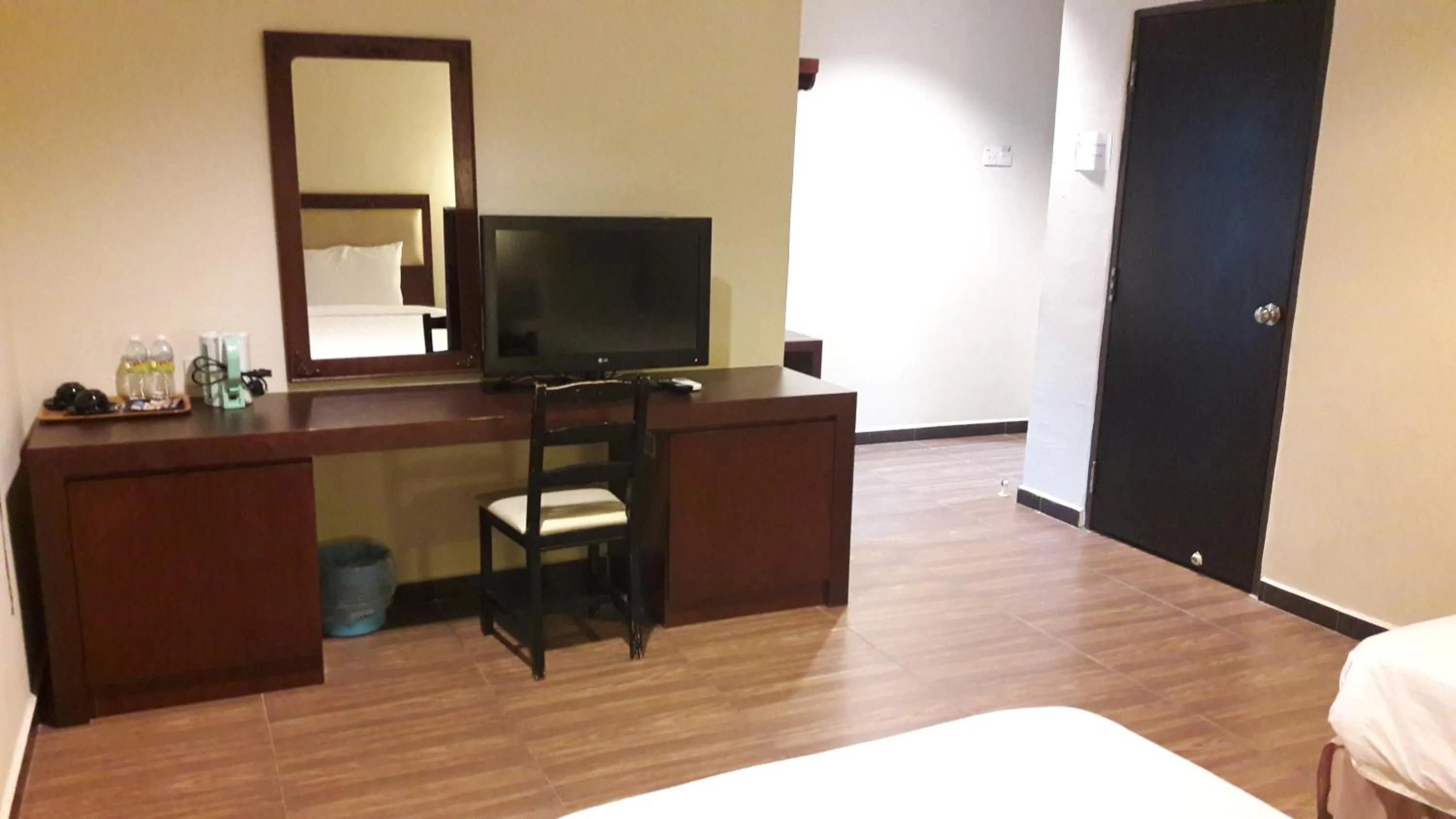 TV and multimedia, Bed in Cheng Ho Hotel