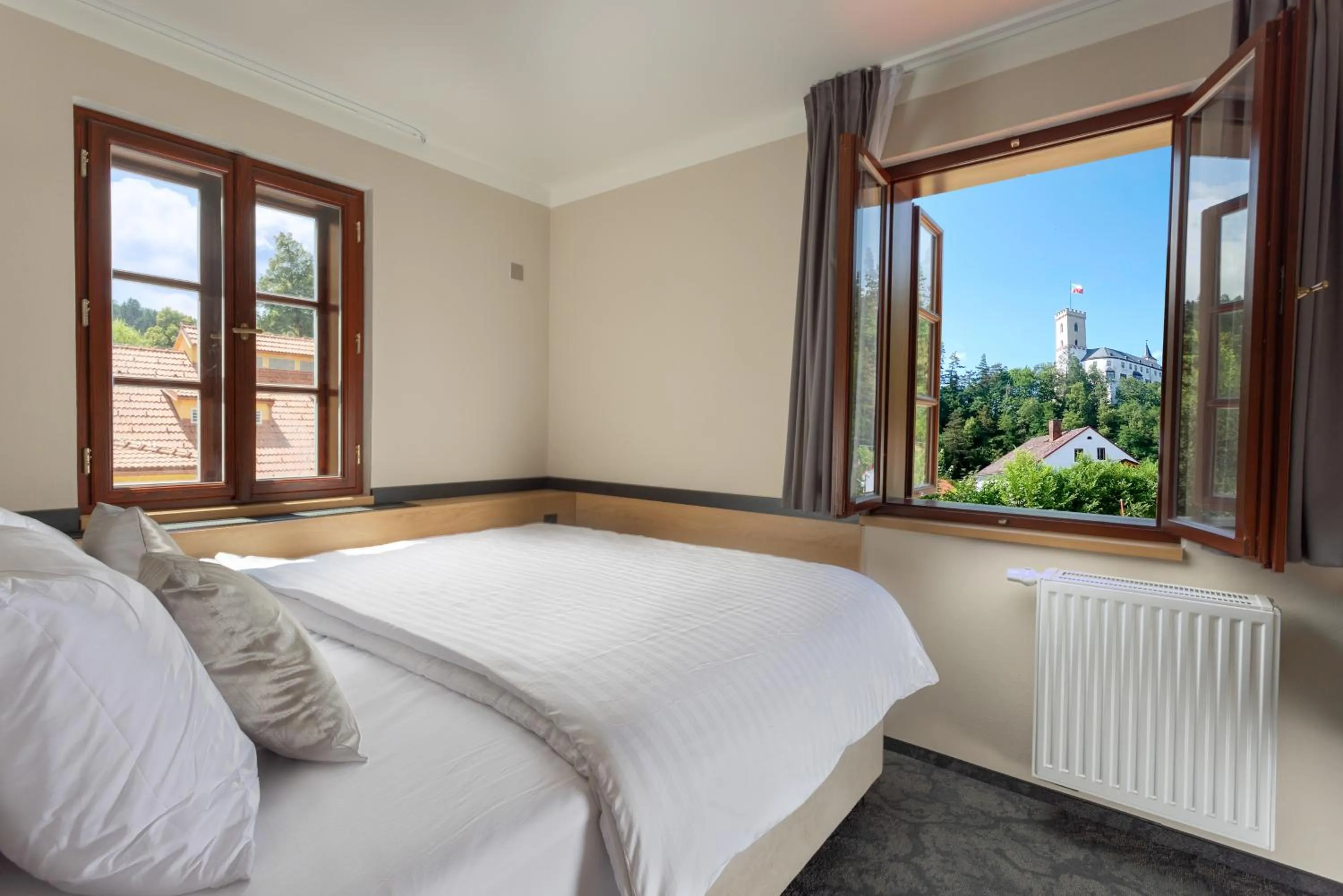 View (from property/room), Bed in Pivovar Rožmberk