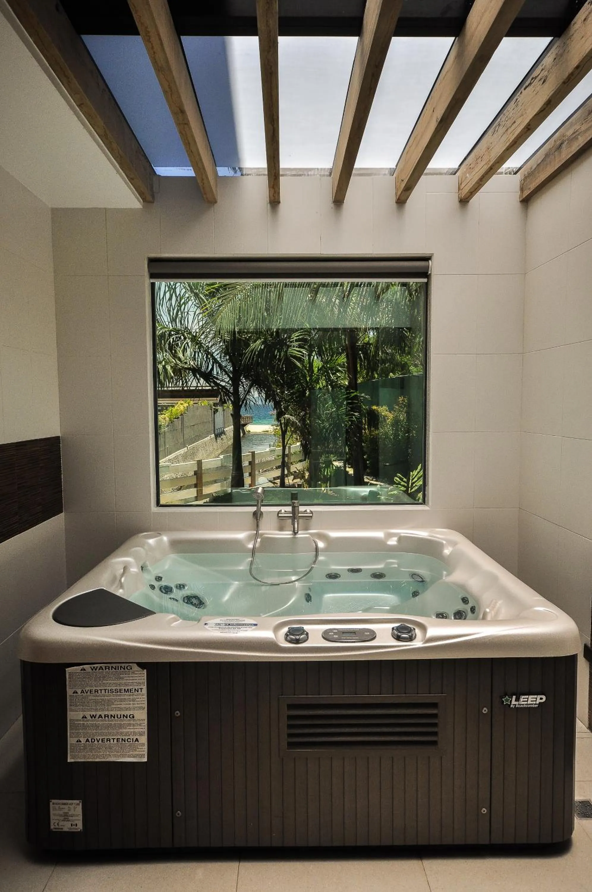 Hot Tub in Infinity Resort