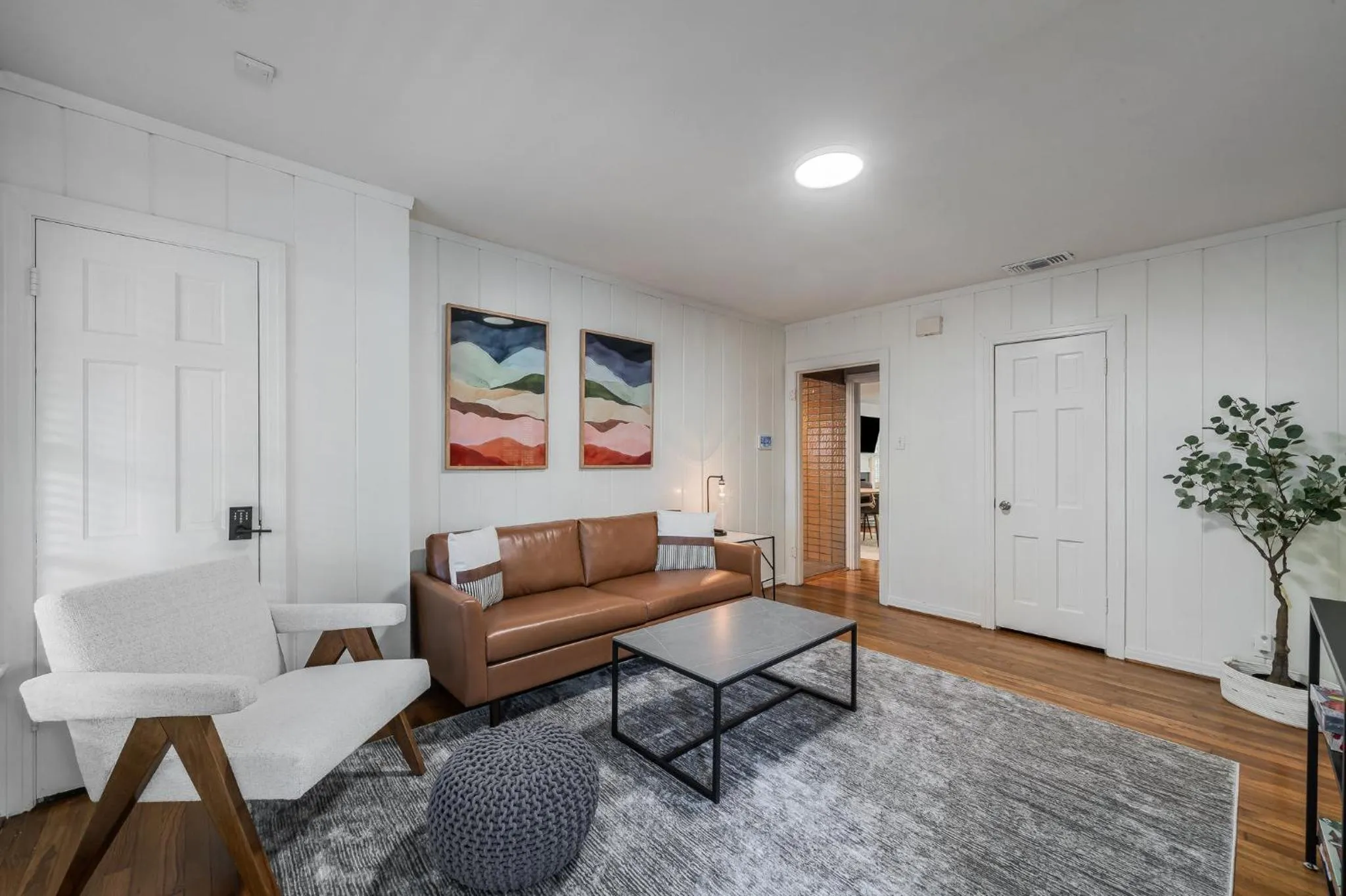 Sunset House - Luxury Pool and Hot Tub Retreat