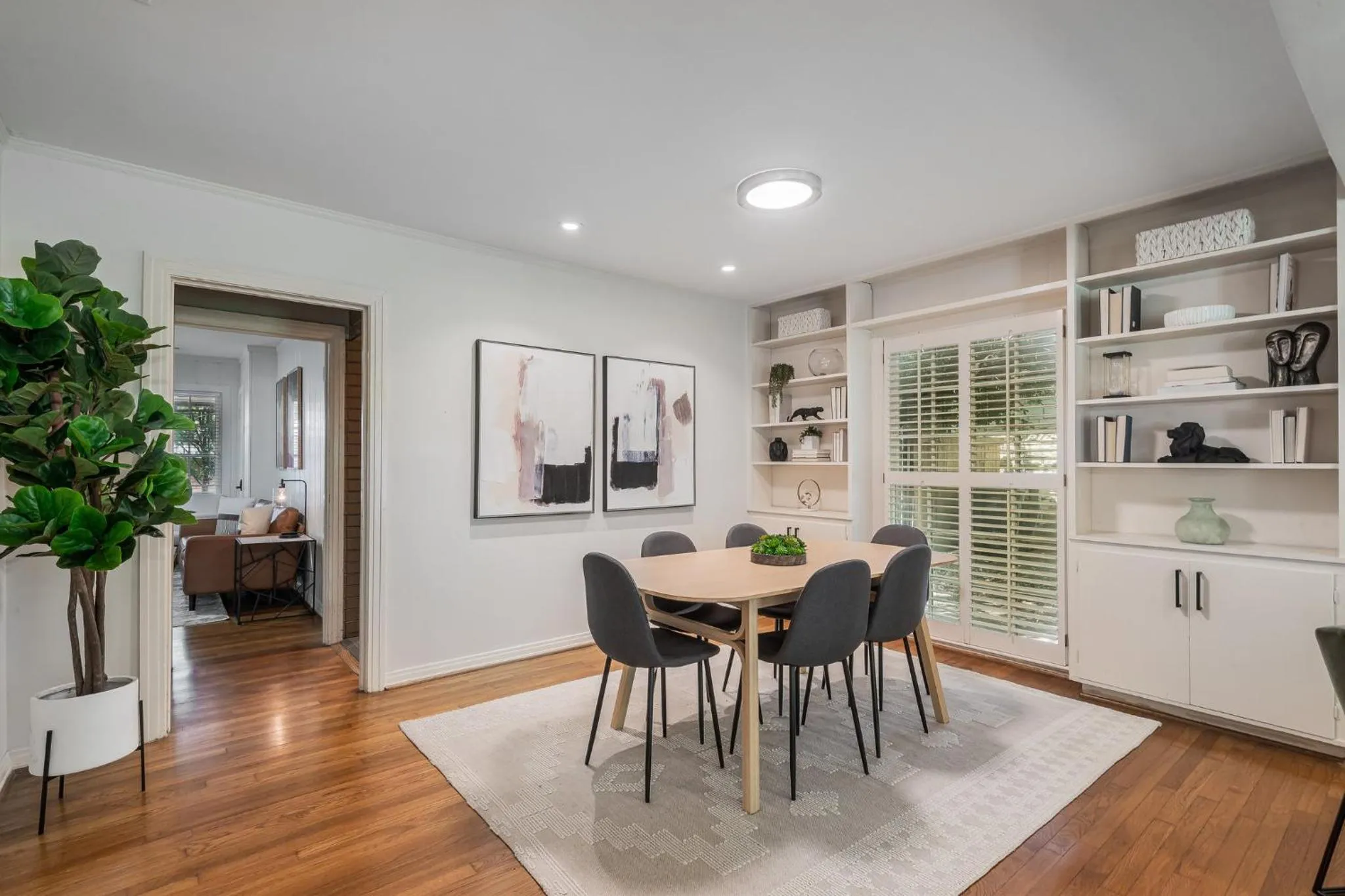 Sunset House - Luxury Pool and Hot Tub Retreat