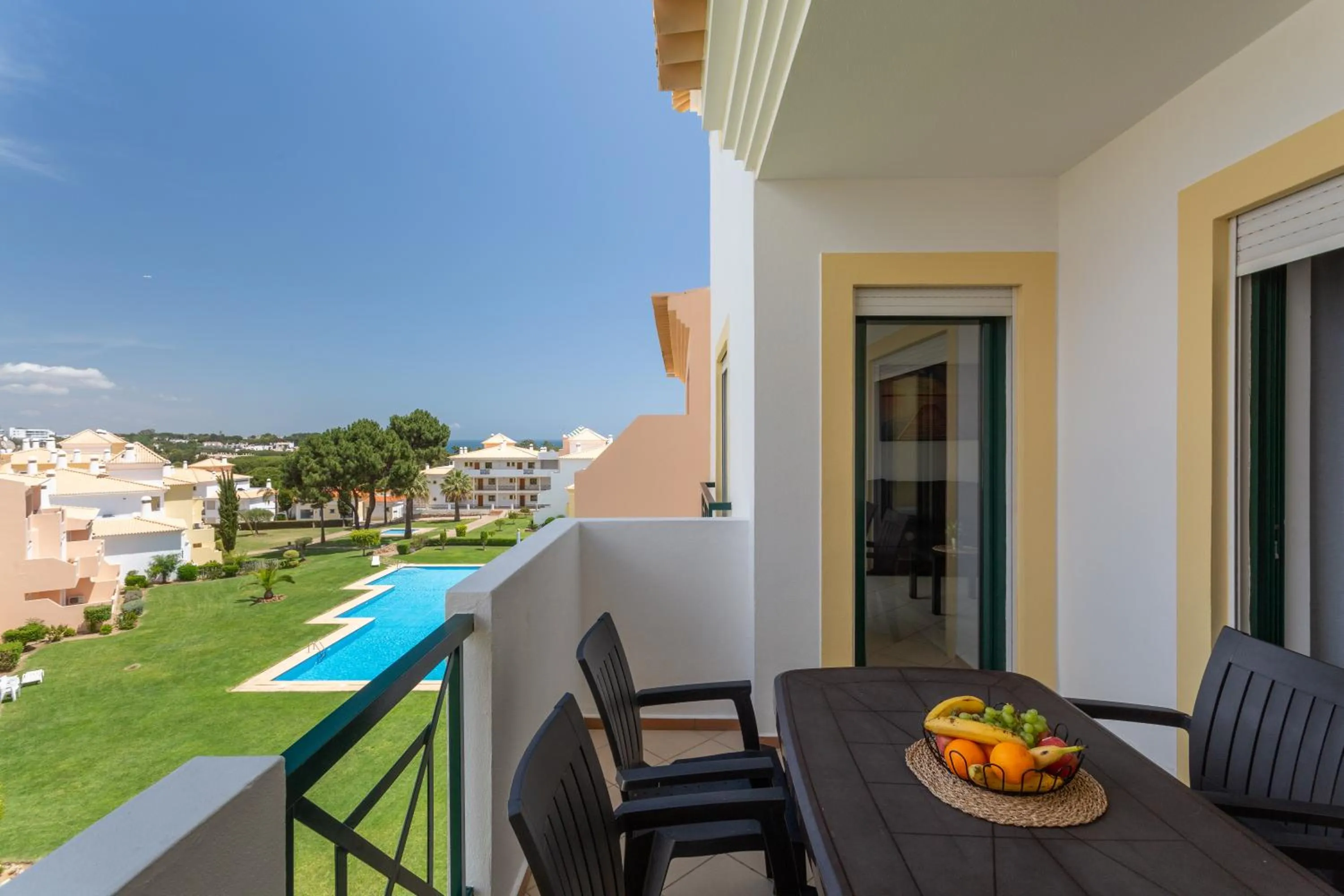 Balcony/Terrace in Jardins de Santa Eulália By Albufeira Rental