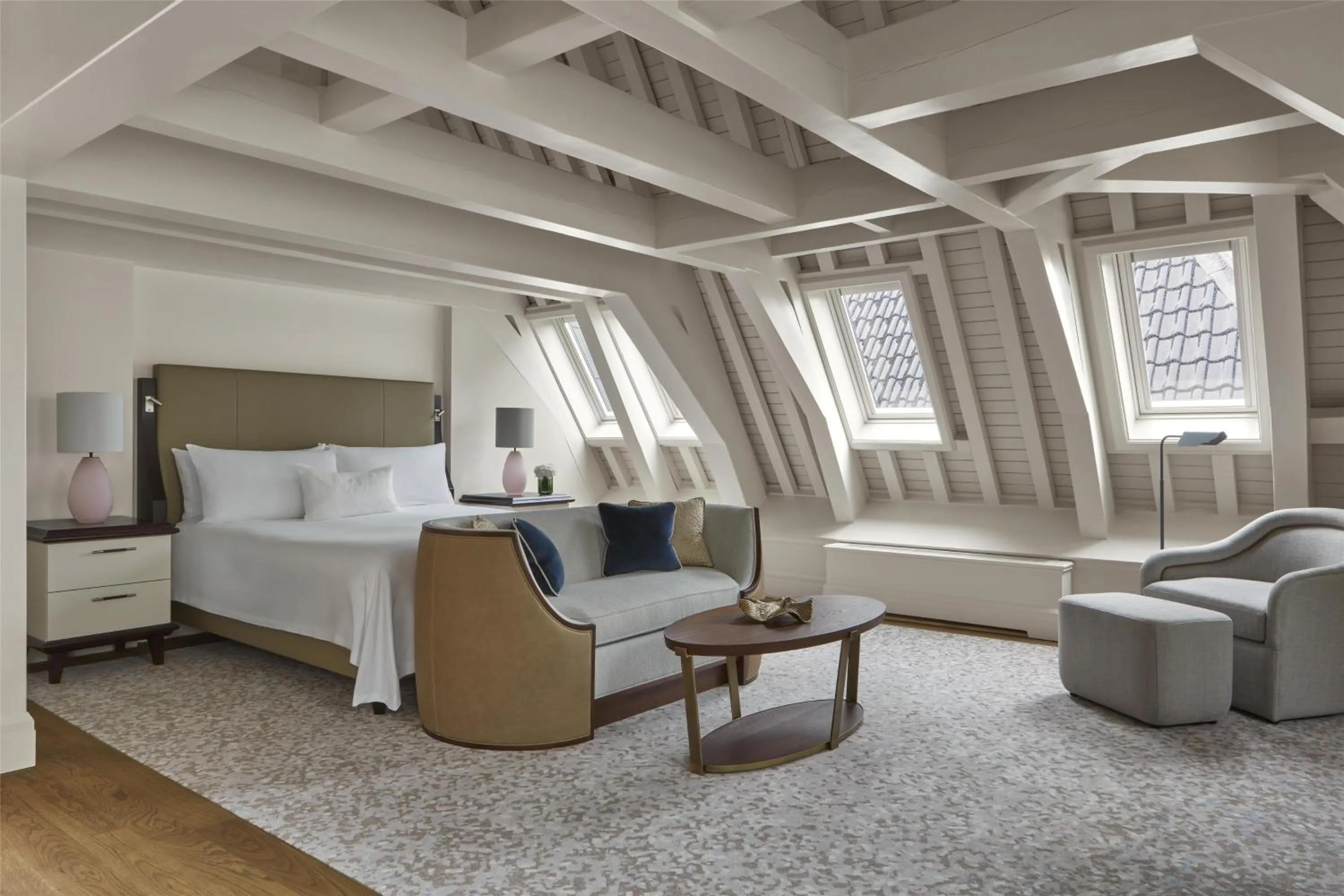 Living room, Bed in Waldorf Astoria Amsterdam