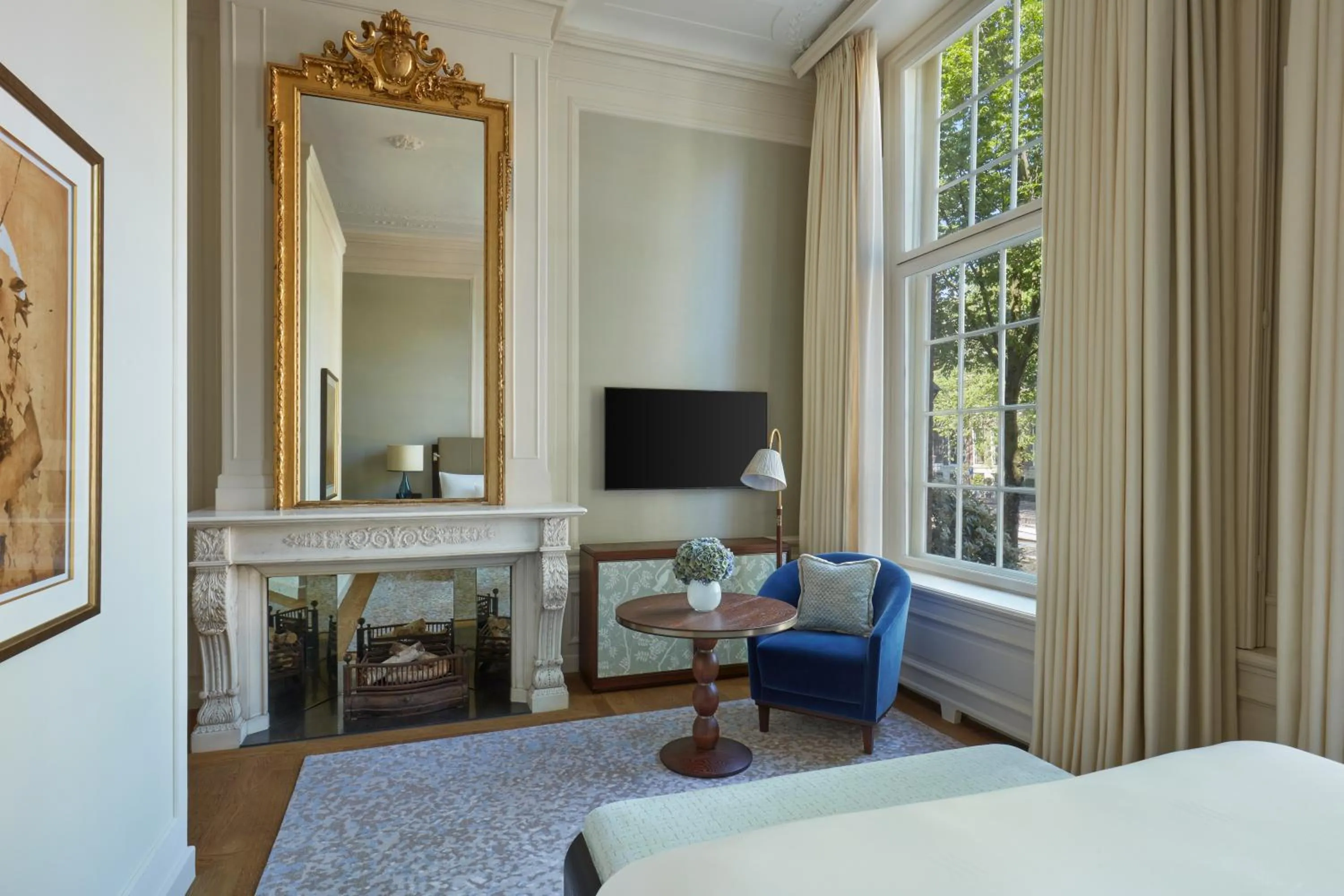 Seating area, Bed in Waldorf Astoria Amsterdam