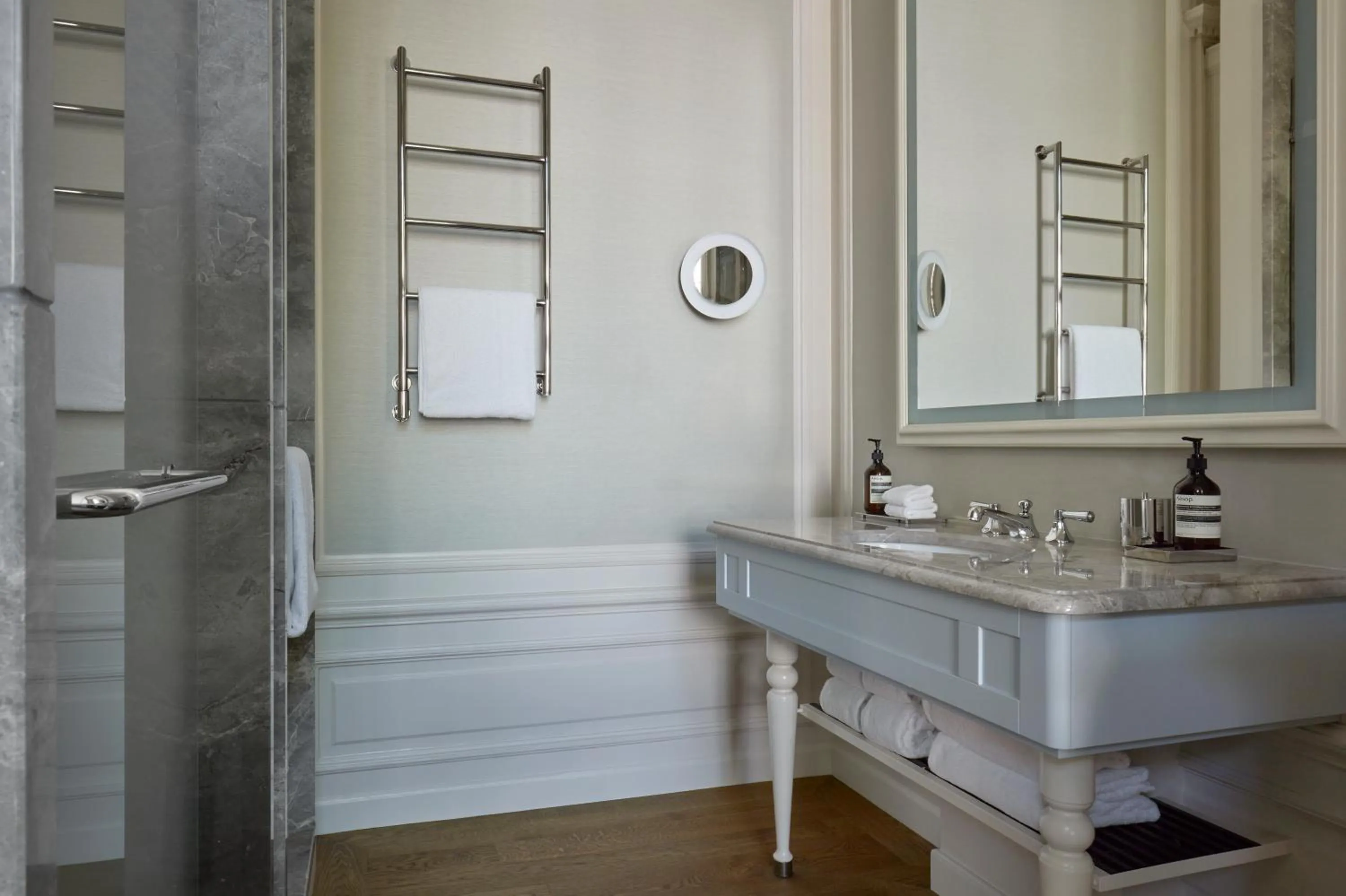 Shower in Waldorf Astoria Amsterdam