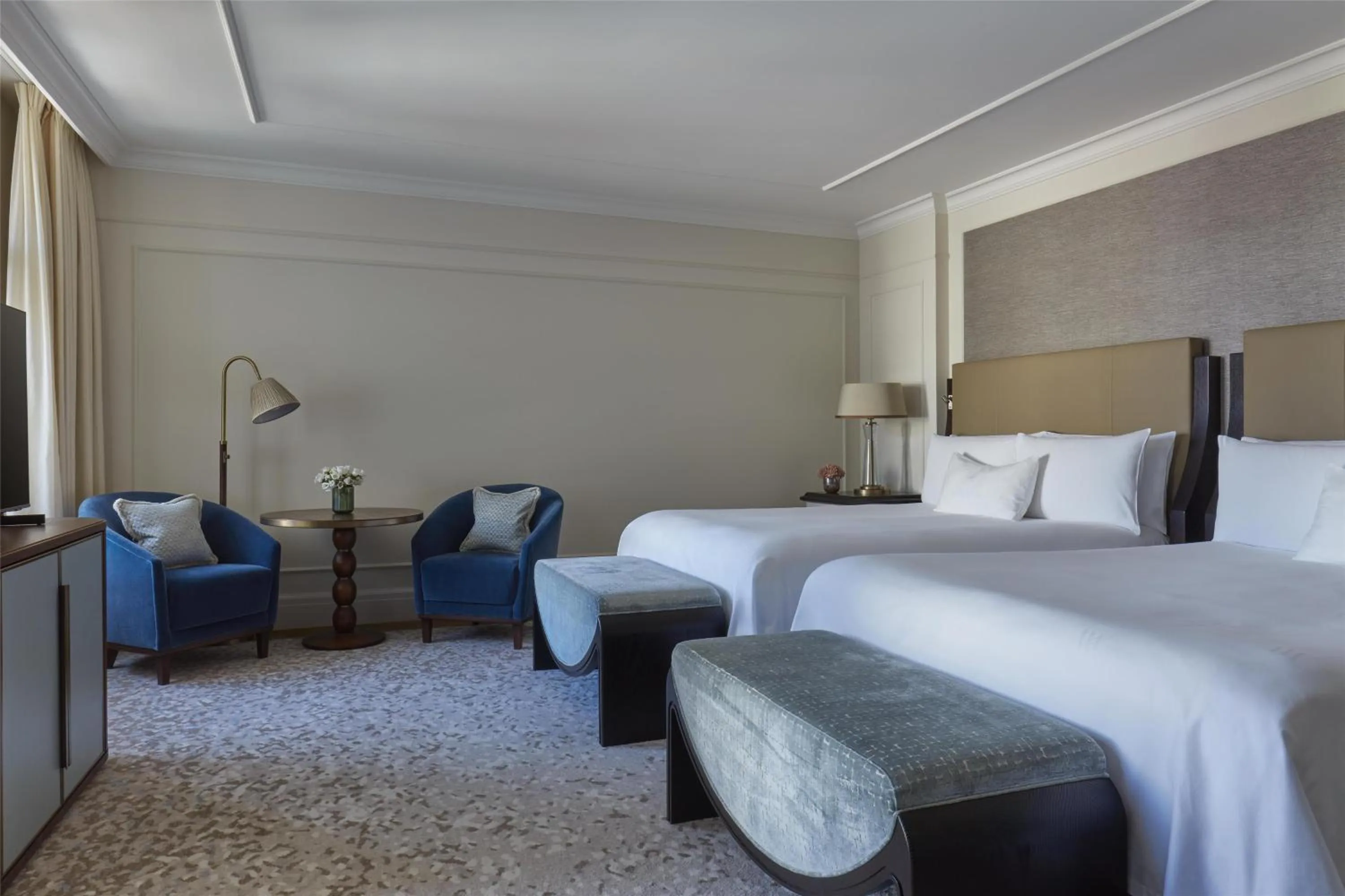 Living room, Bed in Waldorf Astoria Amsterdam