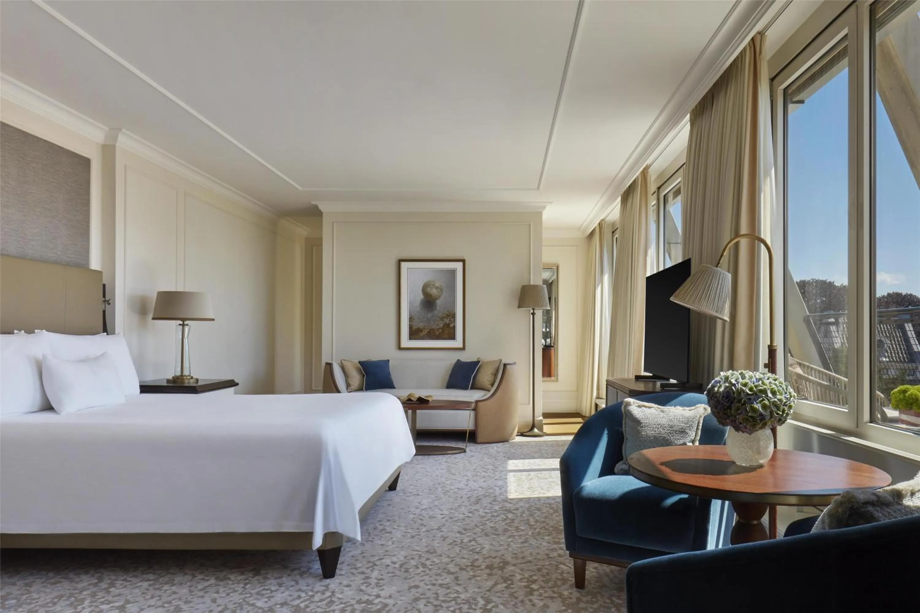 Bed in Waldorf Astoria Amsterdam