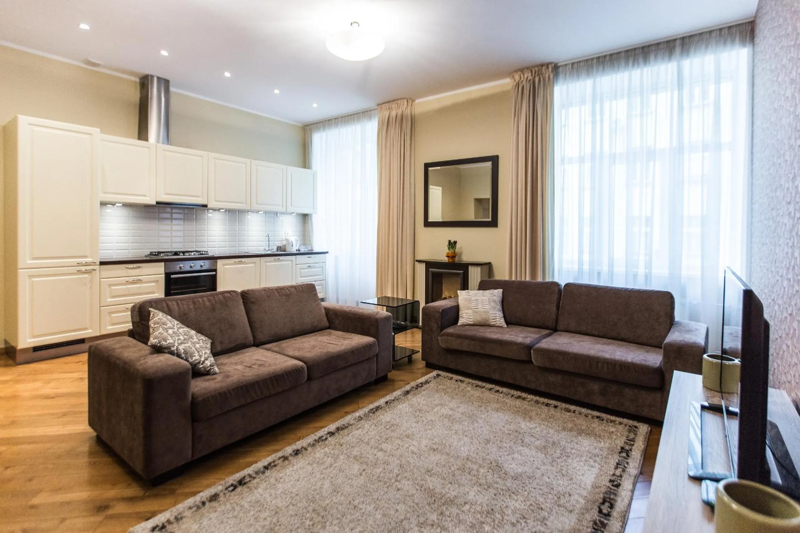TV and multimedia in Riga Lux Apartments - Ernesta, Free parking